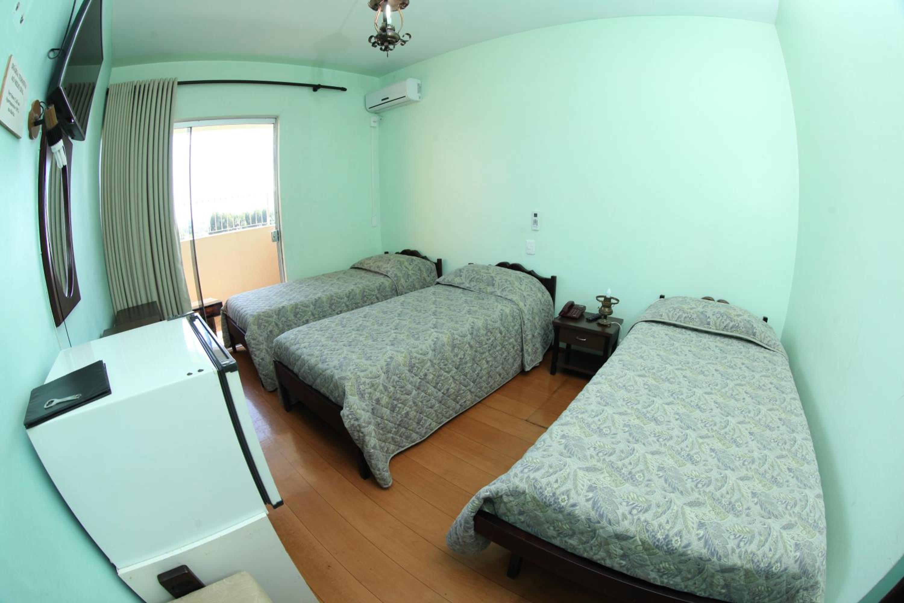 Triple Room