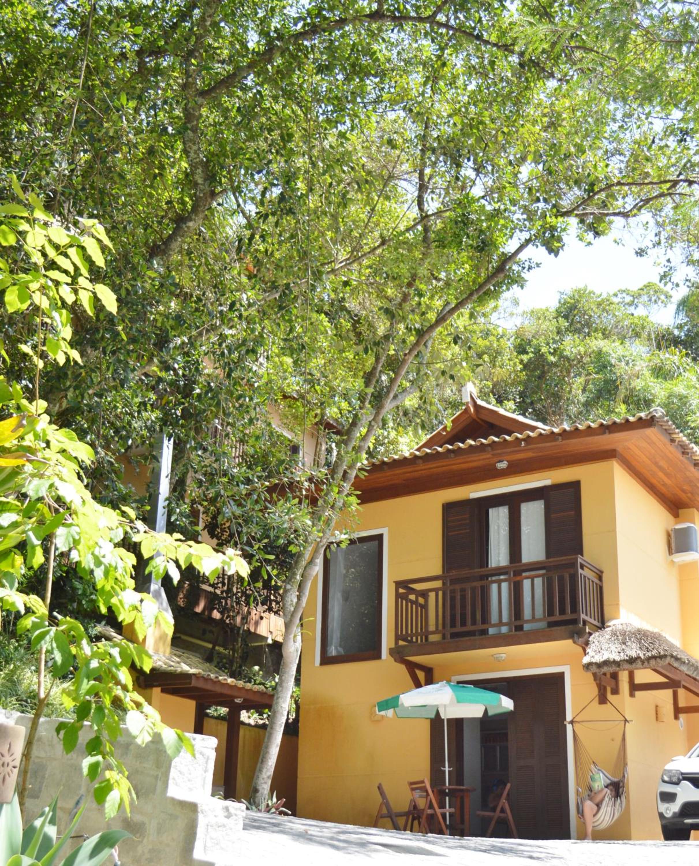Two-Bedroom Bungalow - Photo 2