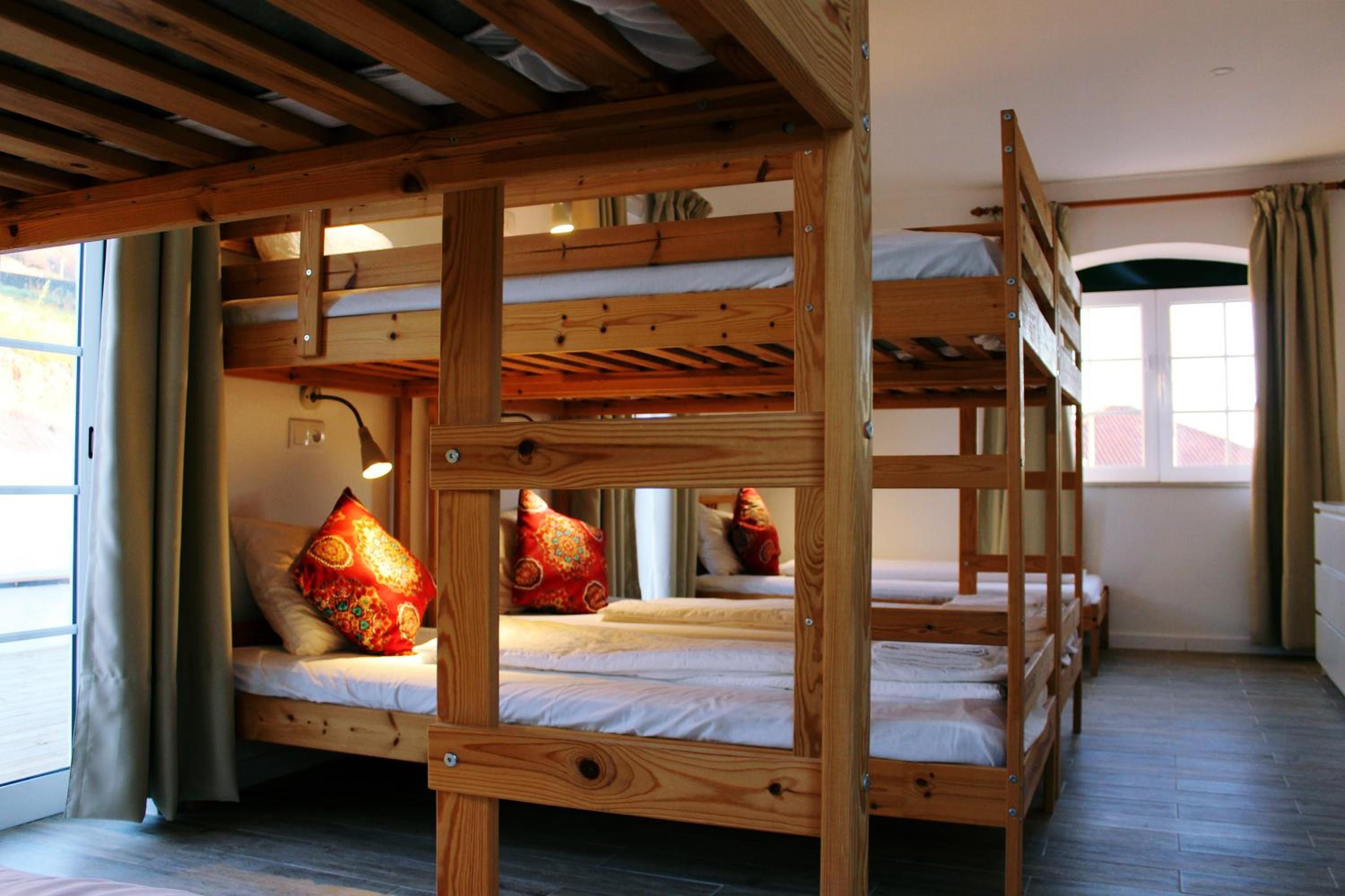Bed in 8-Bed Dormitory Room photo 1