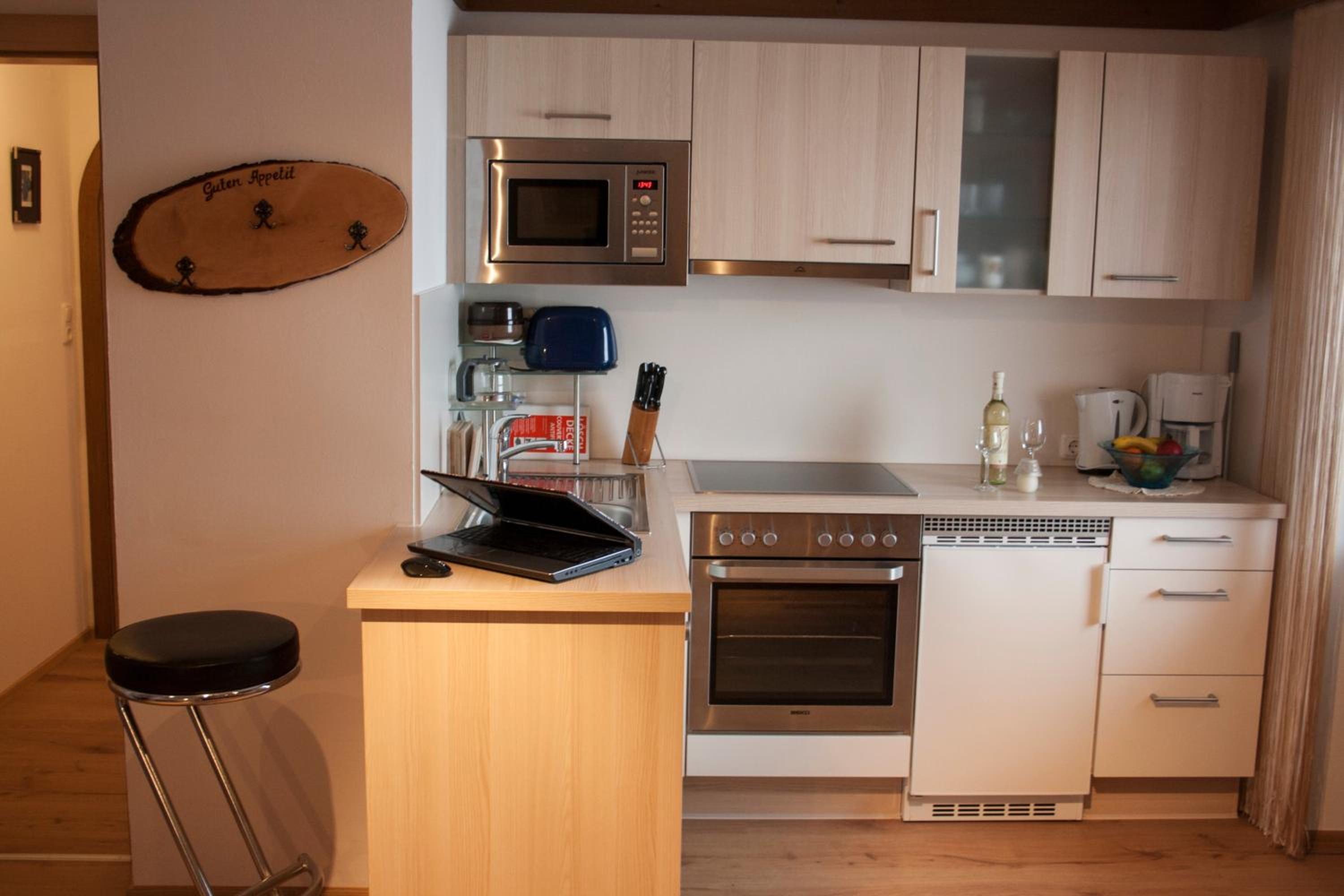 One-Bedroom Apartment photo 2