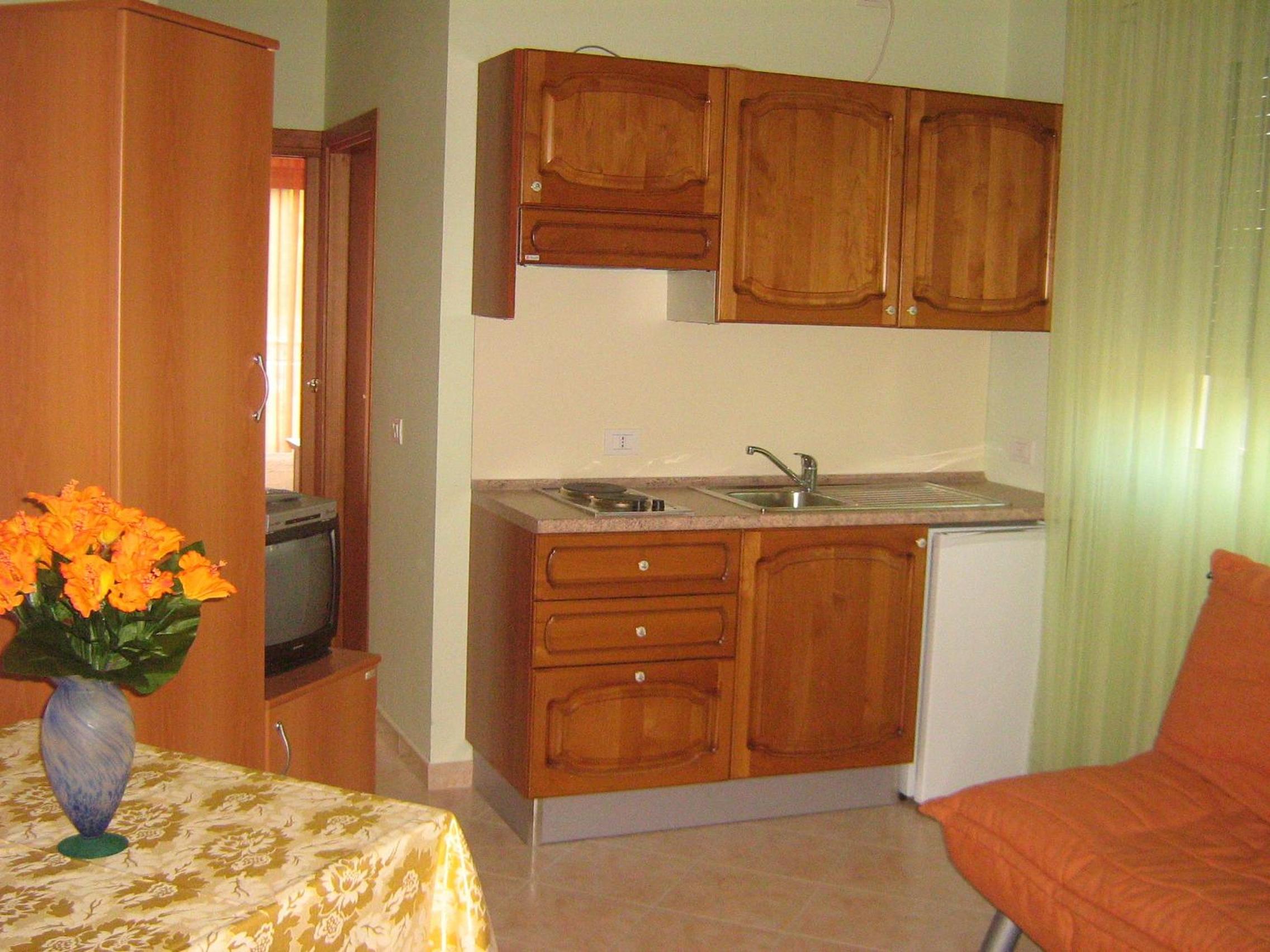 One-Bedroom Apartment (3 Adults)