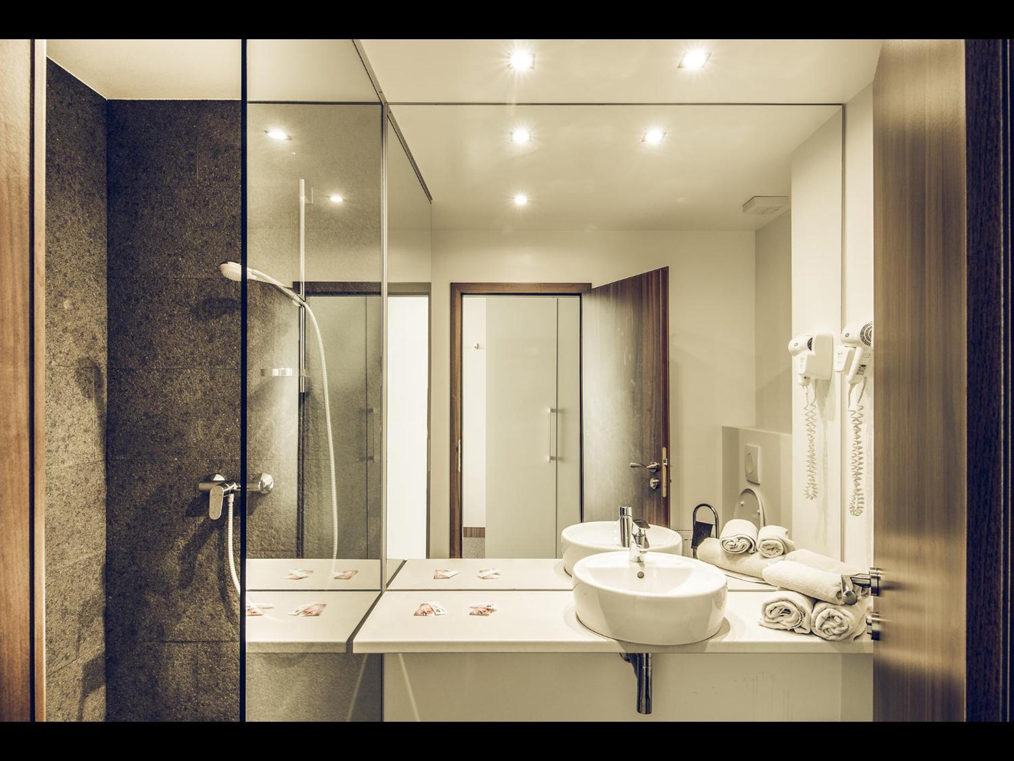 Superior Double or Twin Room - Photo 2