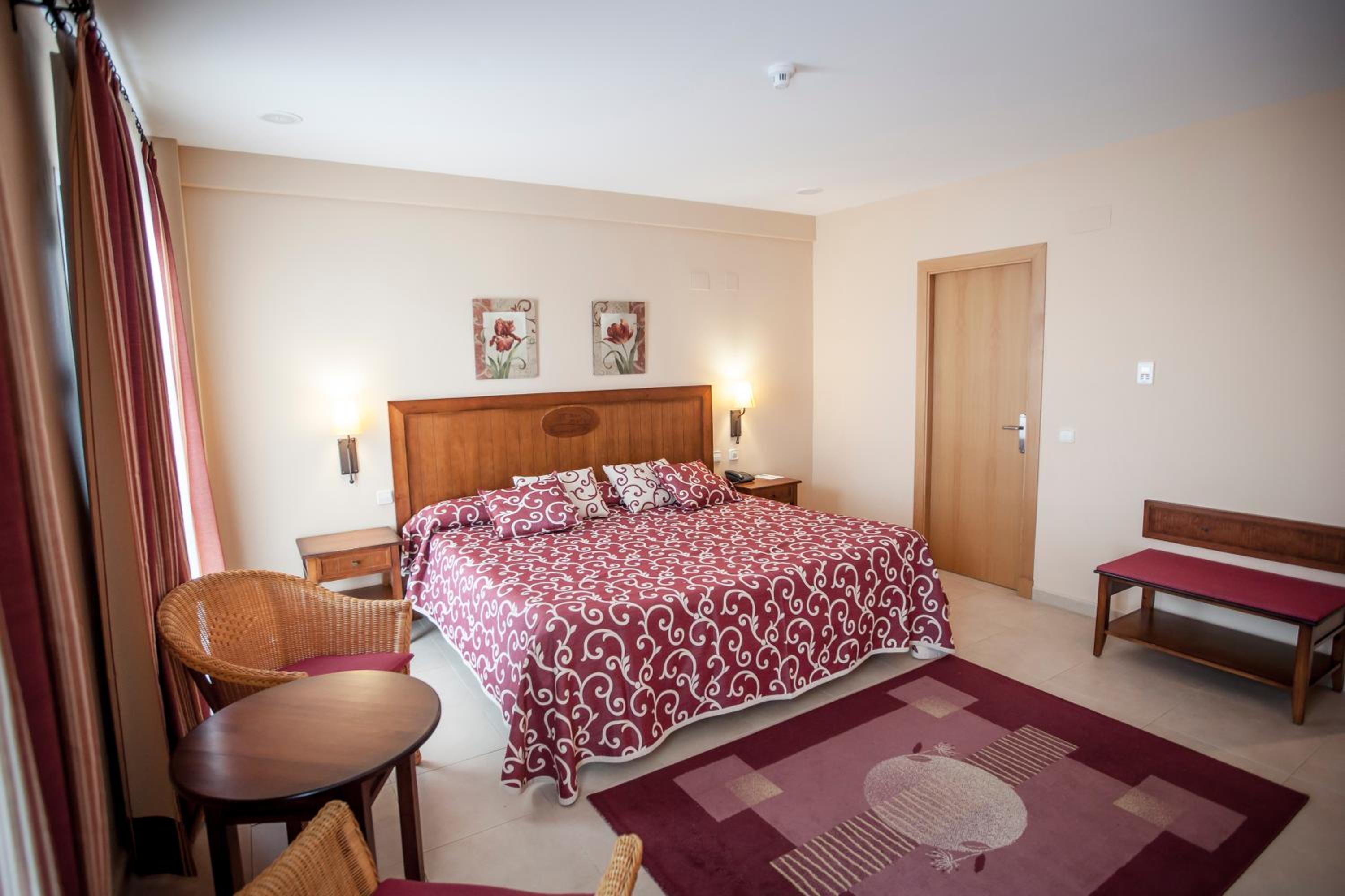 Superior Double or Twin Room photo 3