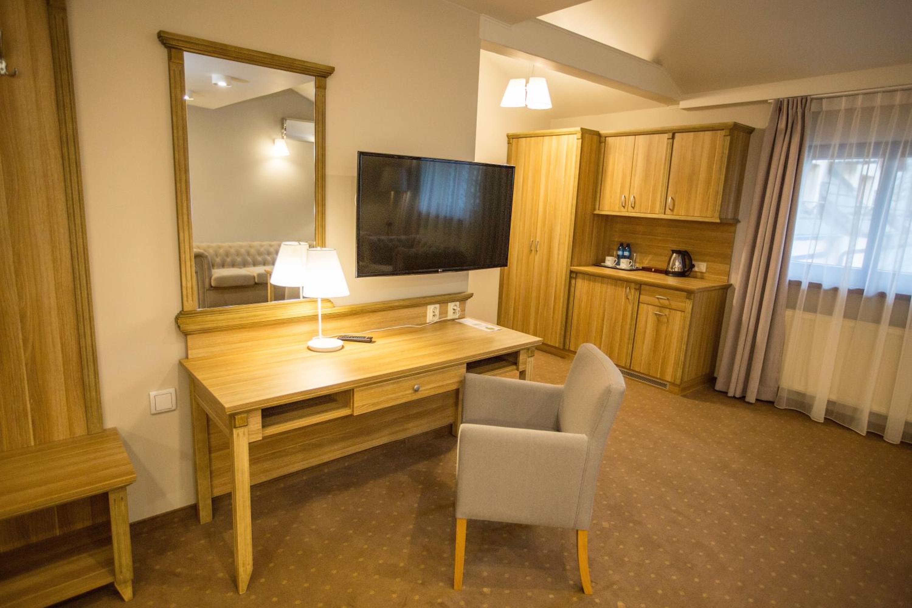 Deluxe Room - Photo 4