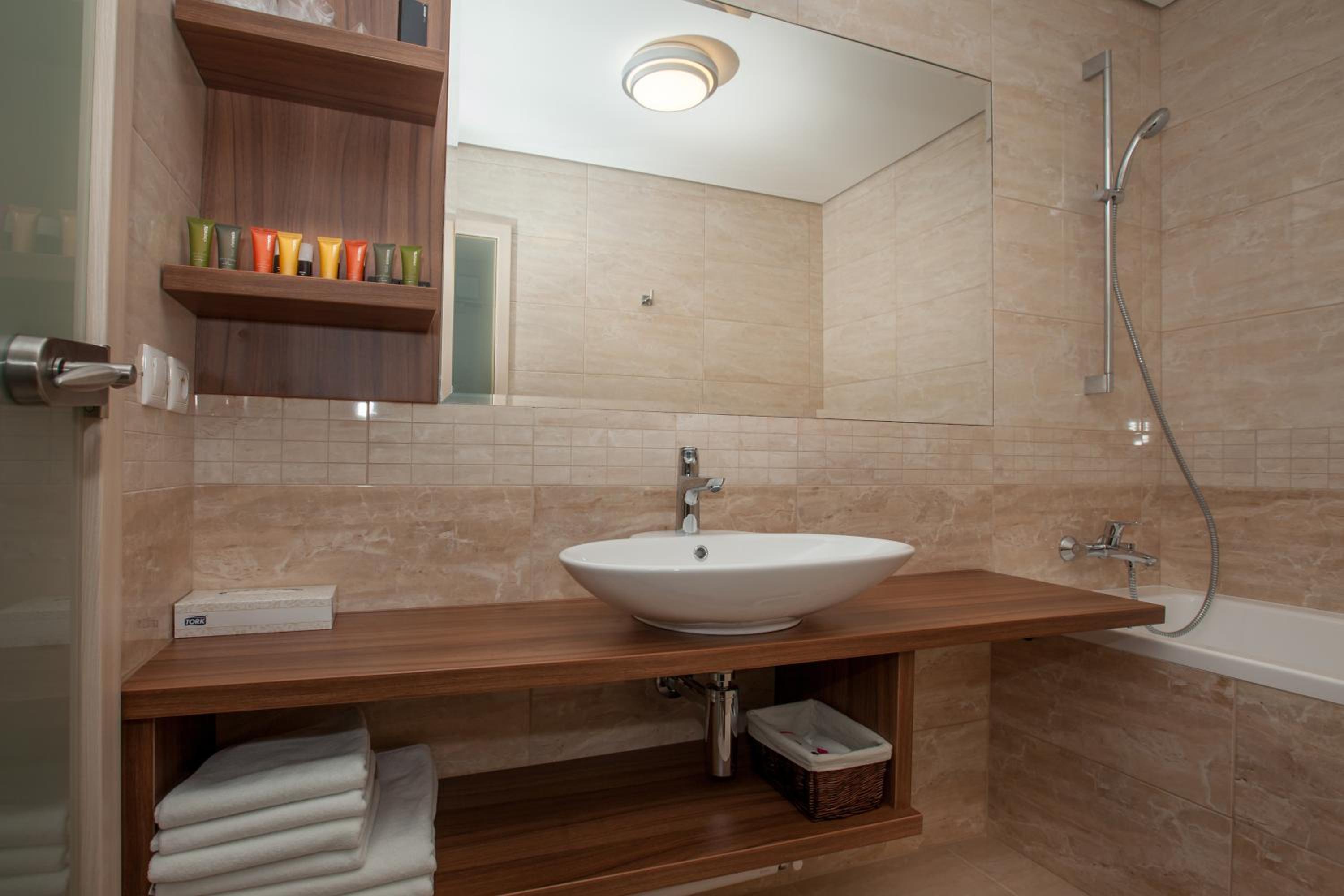 Apartment - Photo 4