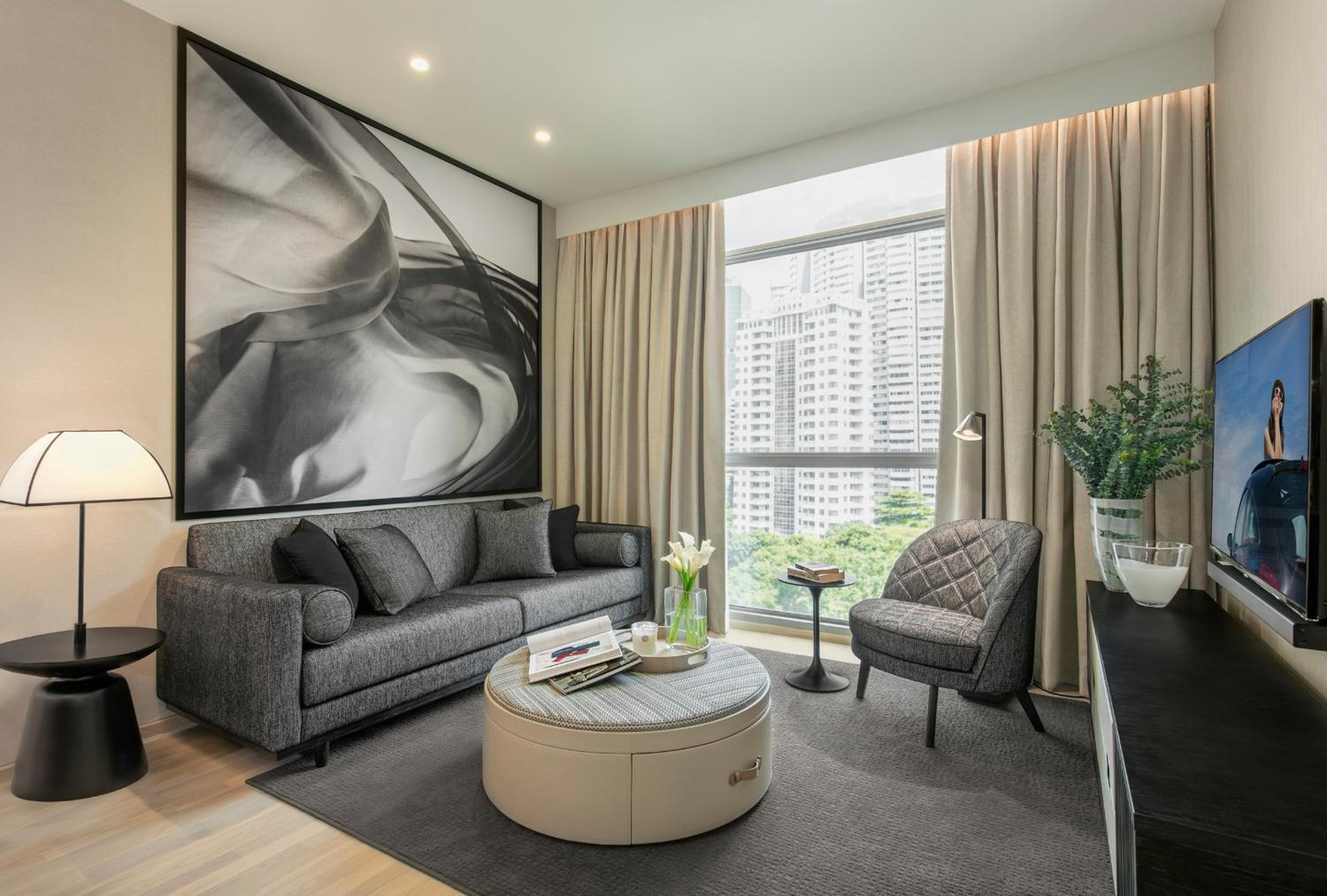 Premier One-Bedroom Suite