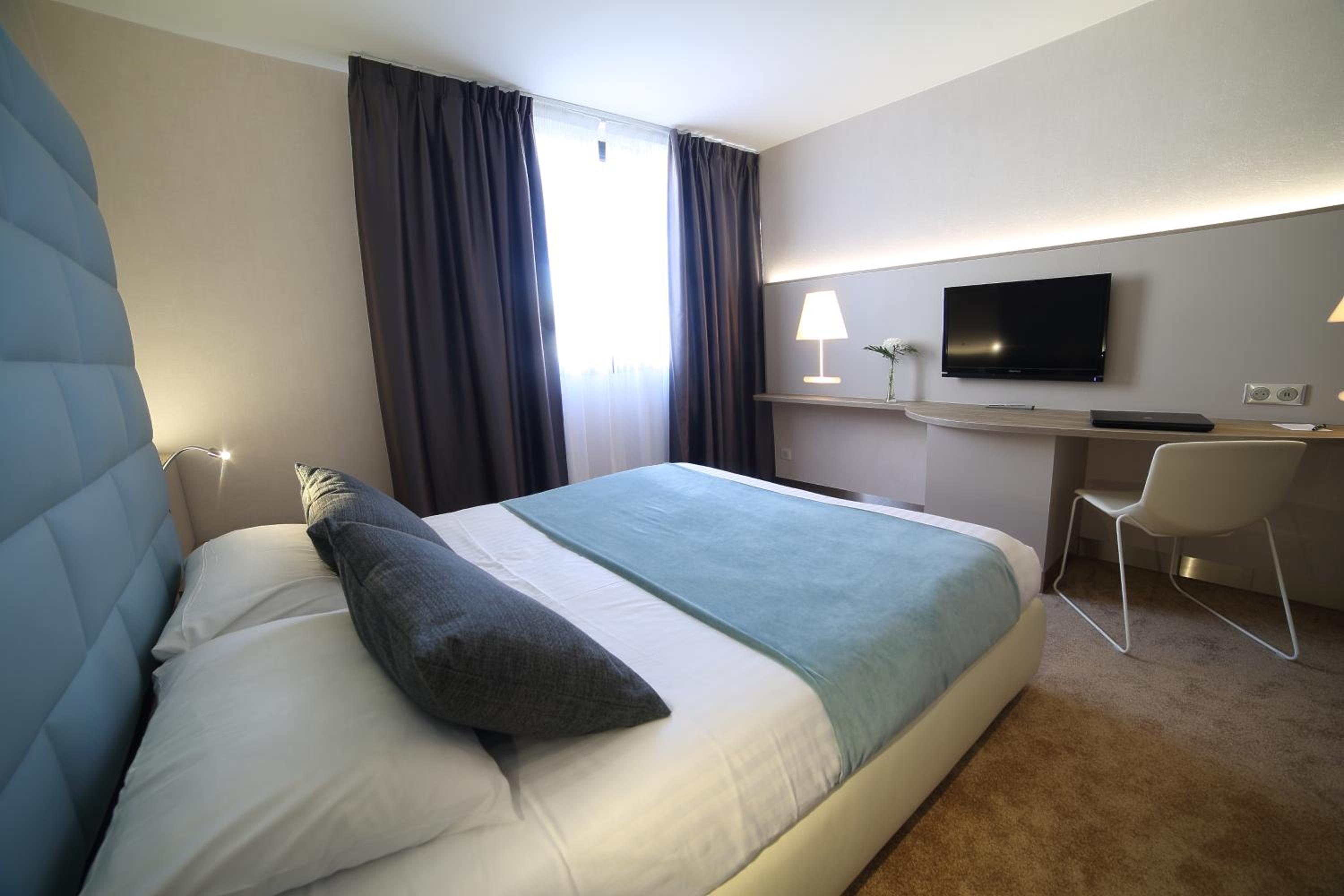 Premium Double Room - Photo 3