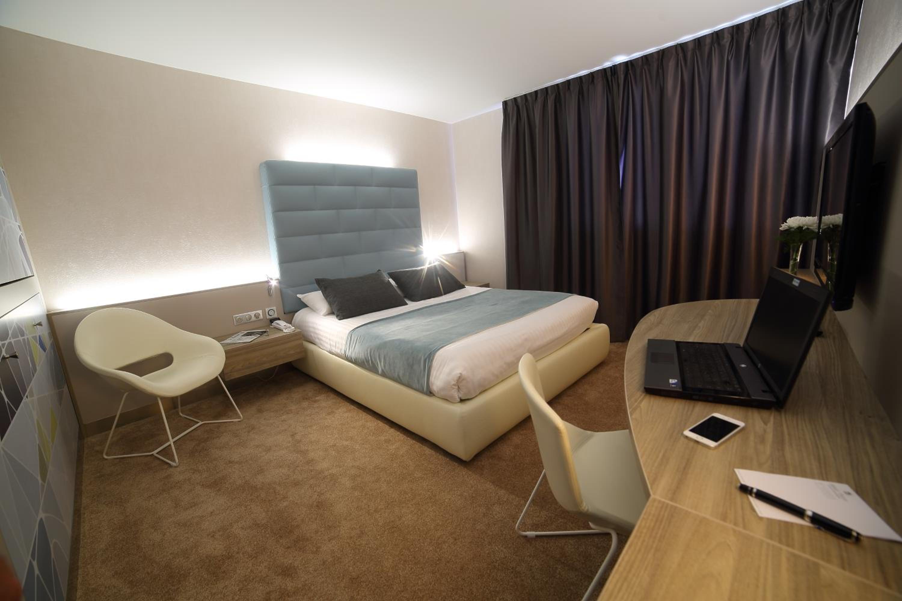 Premium Double Room - Photo 1