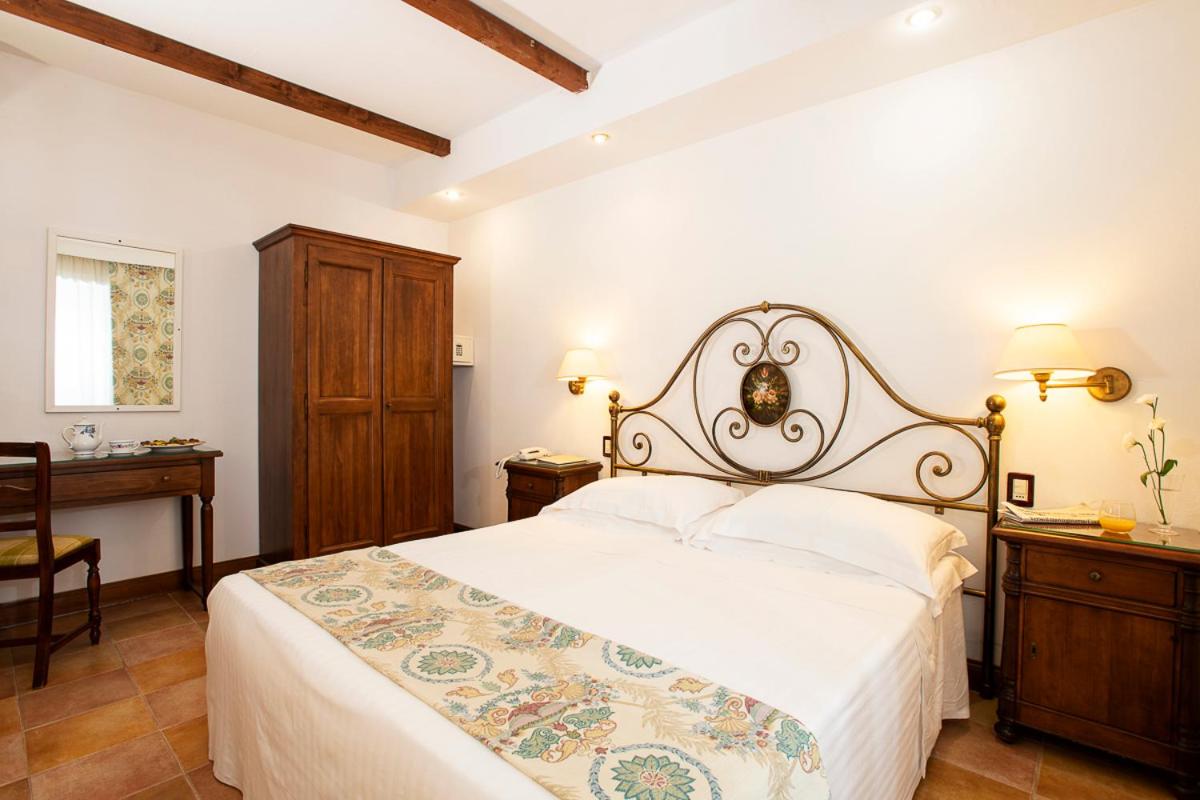 Economy Double Room photo 1