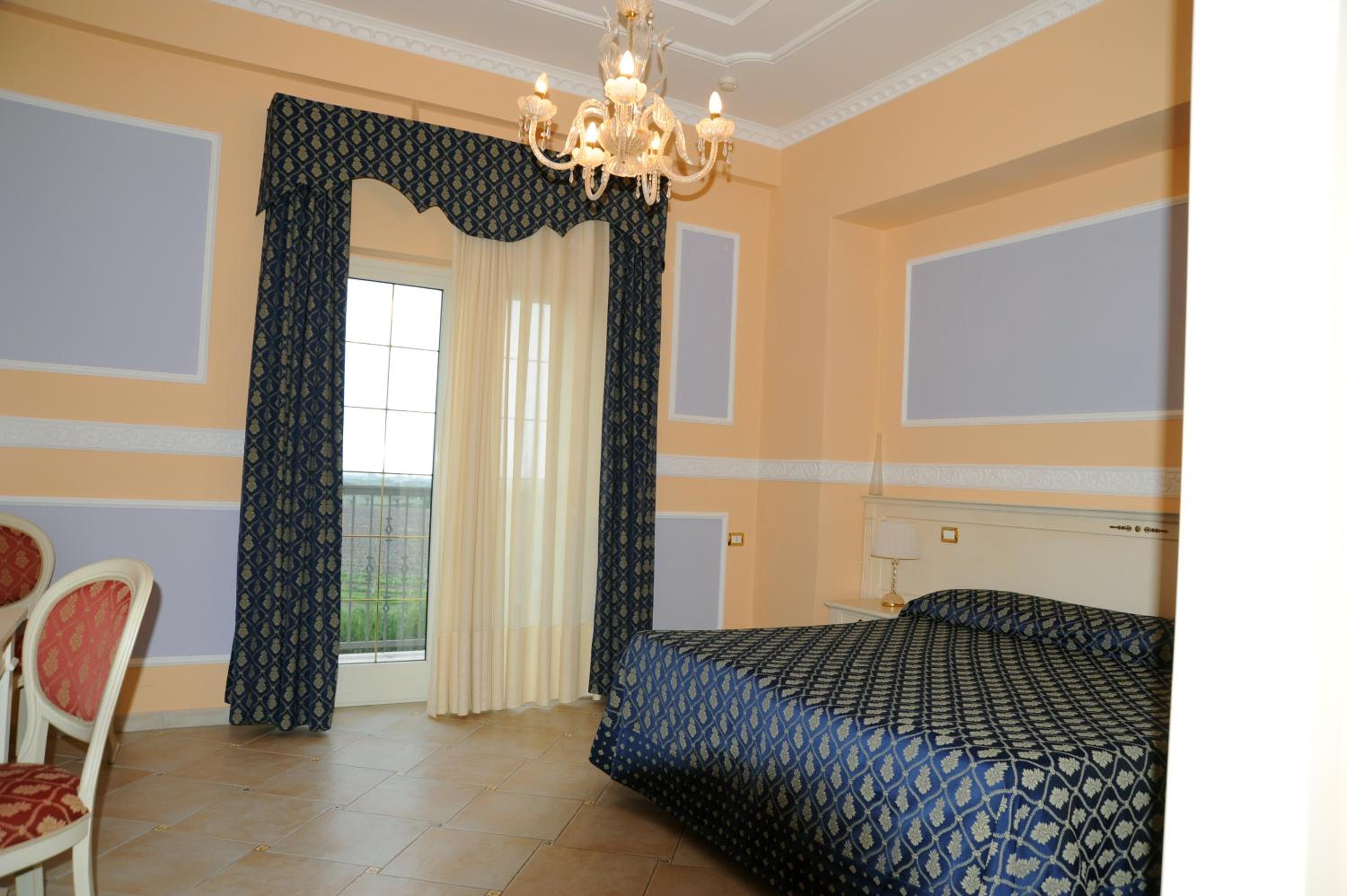 Deluxe Double Room photo 3