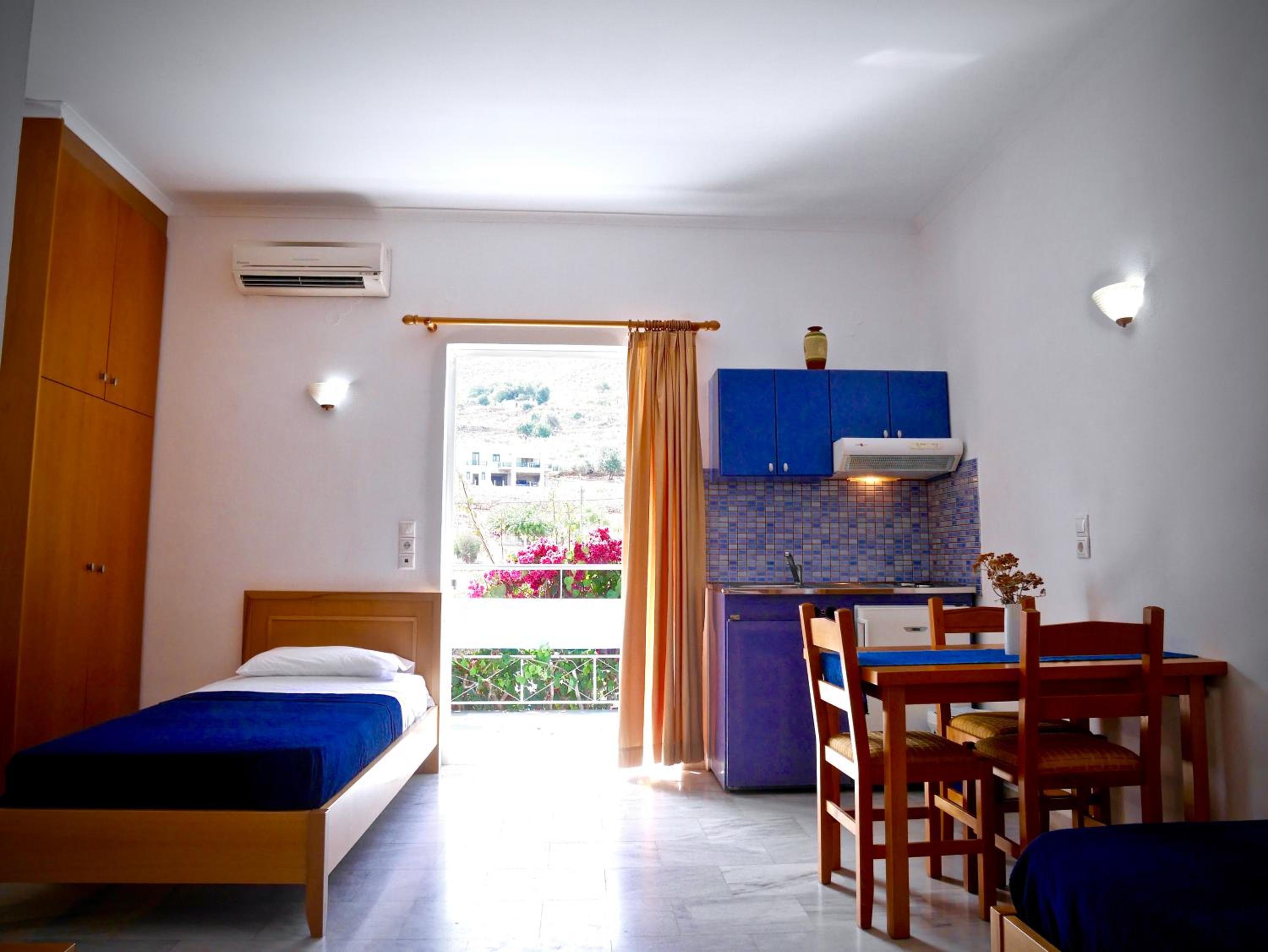 Family Apartment with Mountain View