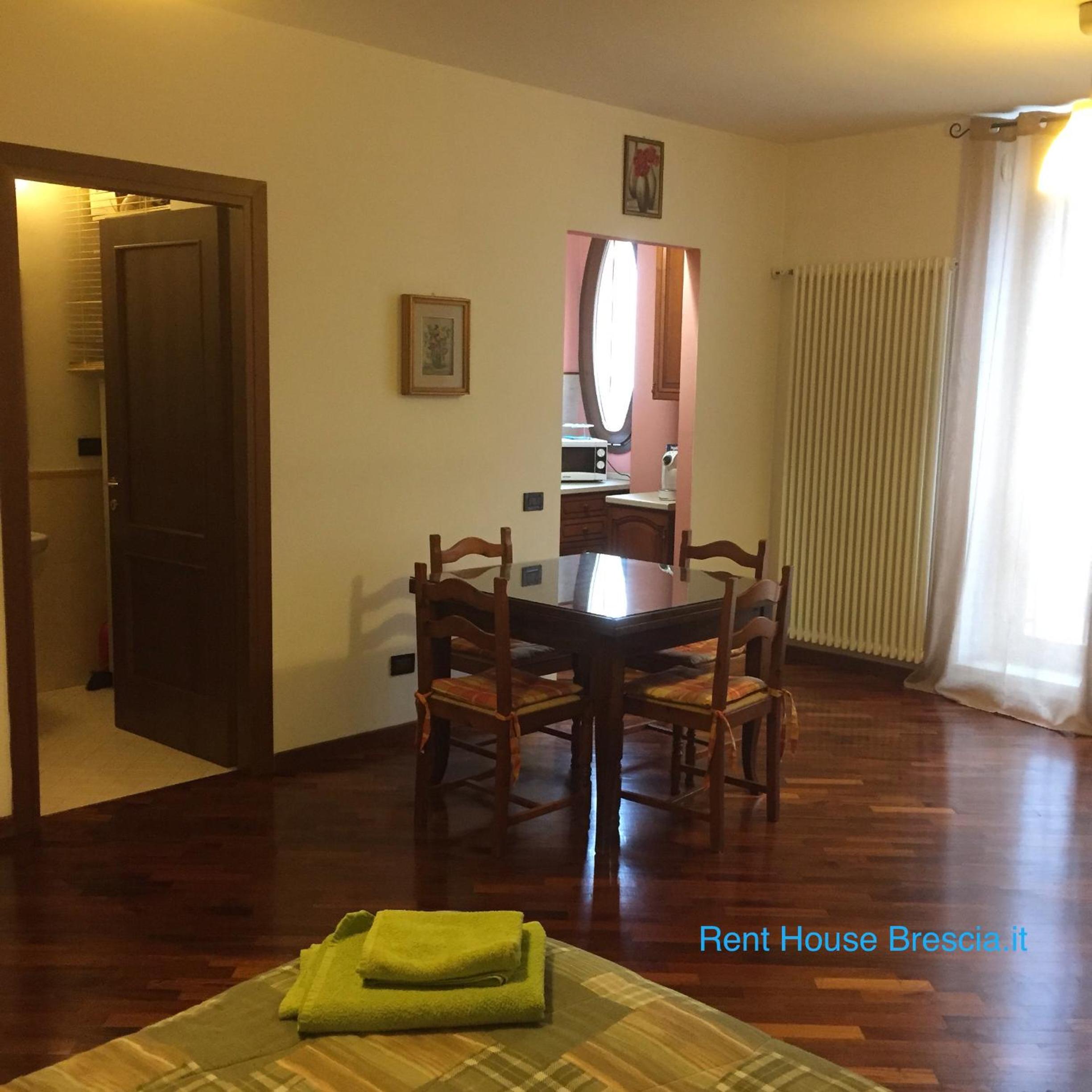 Studio Apartment photo 1
