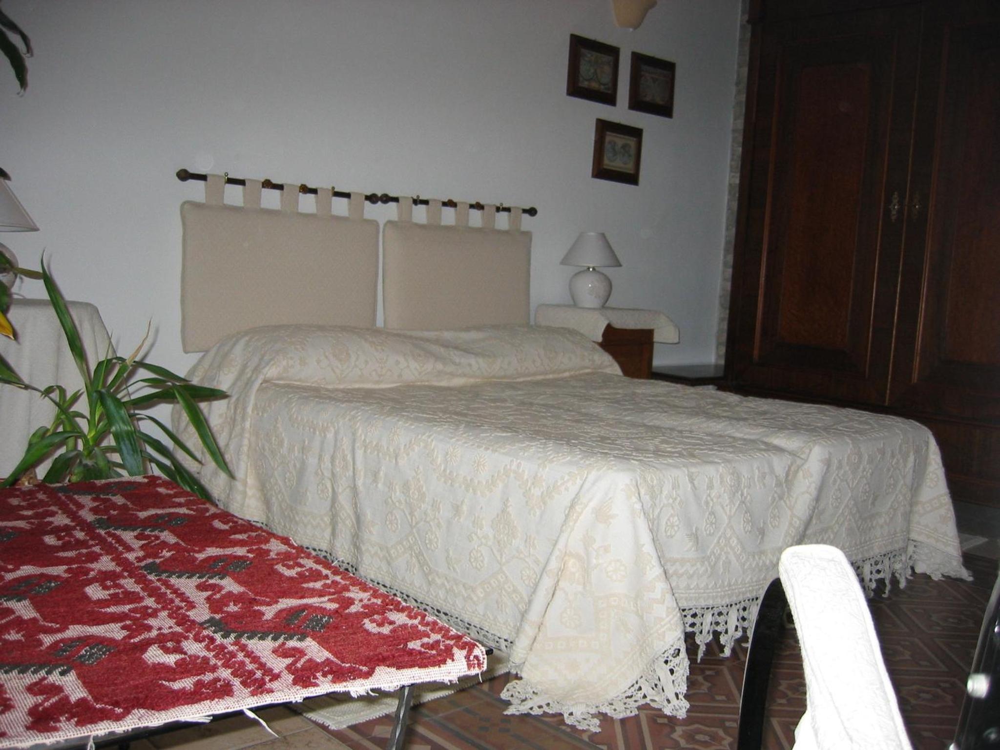 Suite (3 Adults) - Separate Building - Photo 5