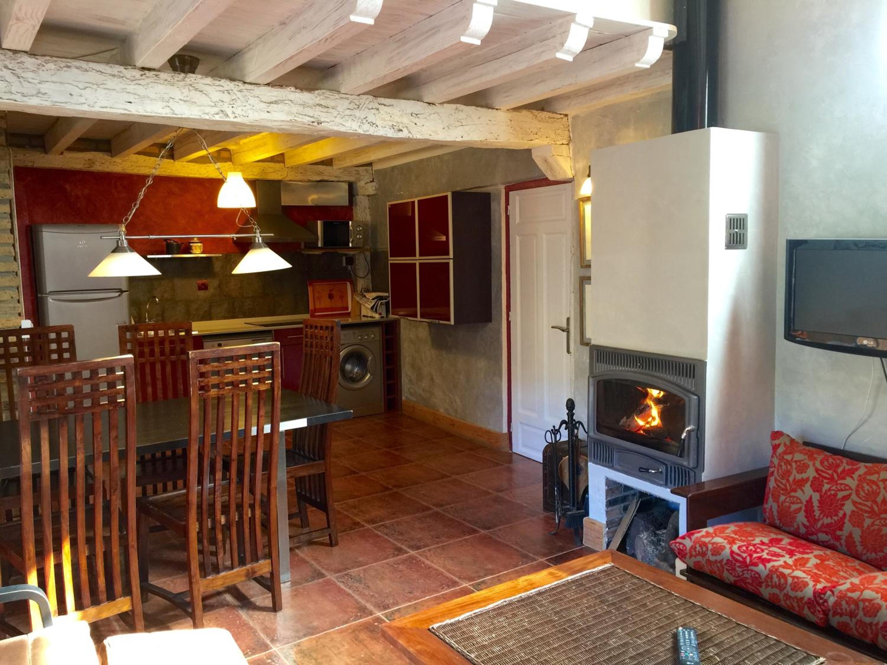 Three-Bedroom Apartment with Terrace photo 3