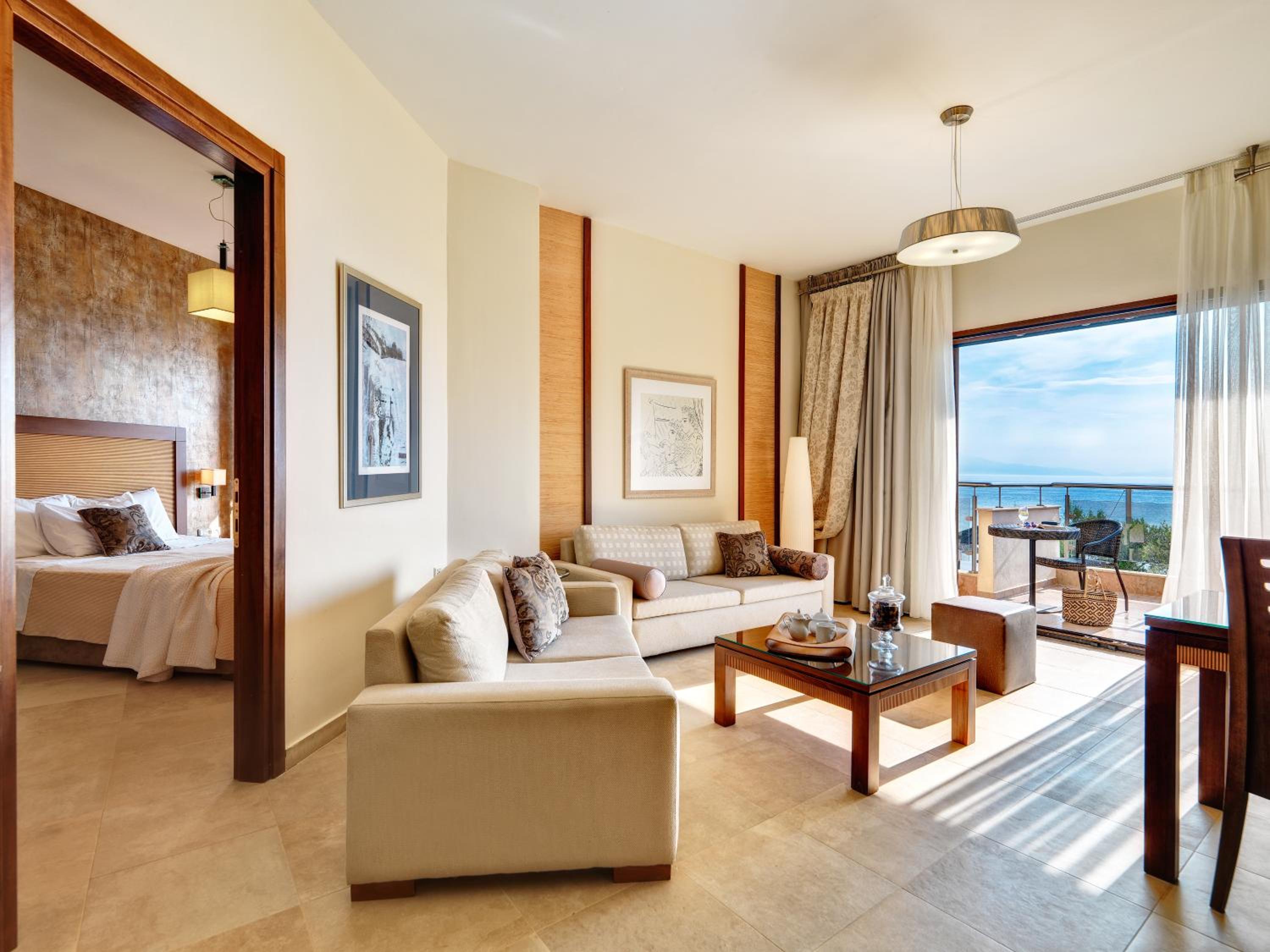 Olympia Suite- Beach Front  - Photo 1