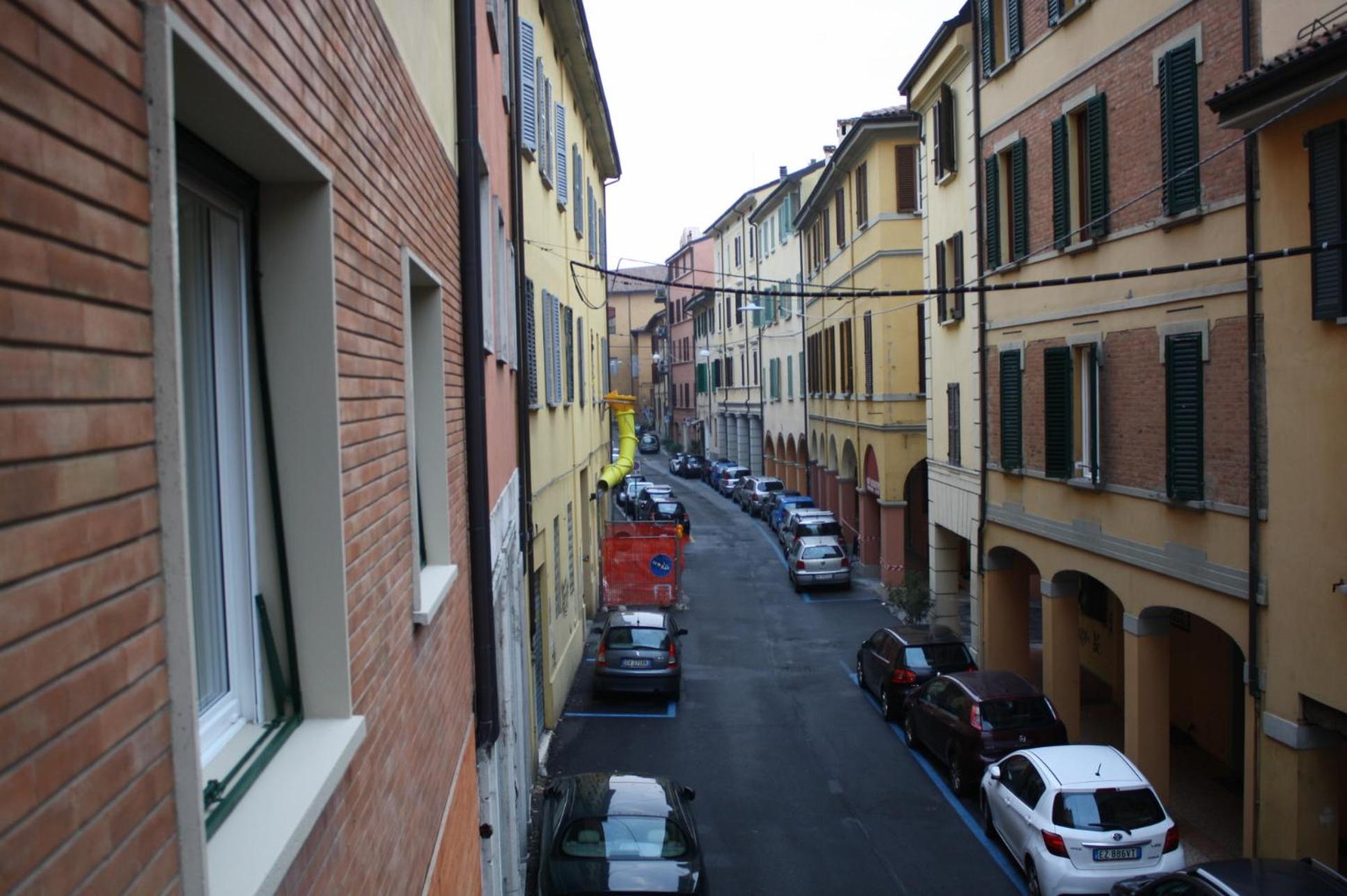 Apartment with Terrace - Photo 19
