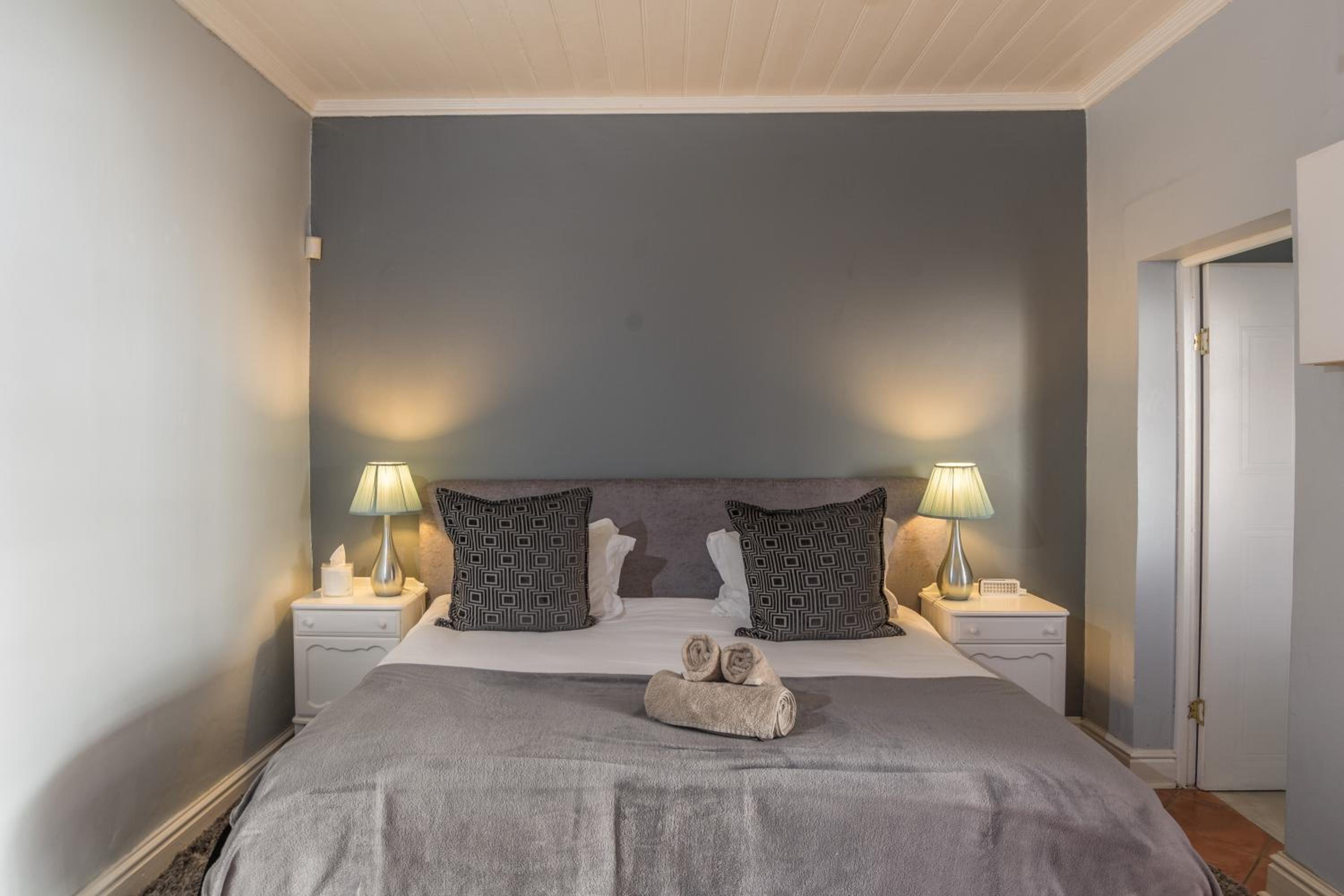 Double or Twin Room with Garden View photo 1