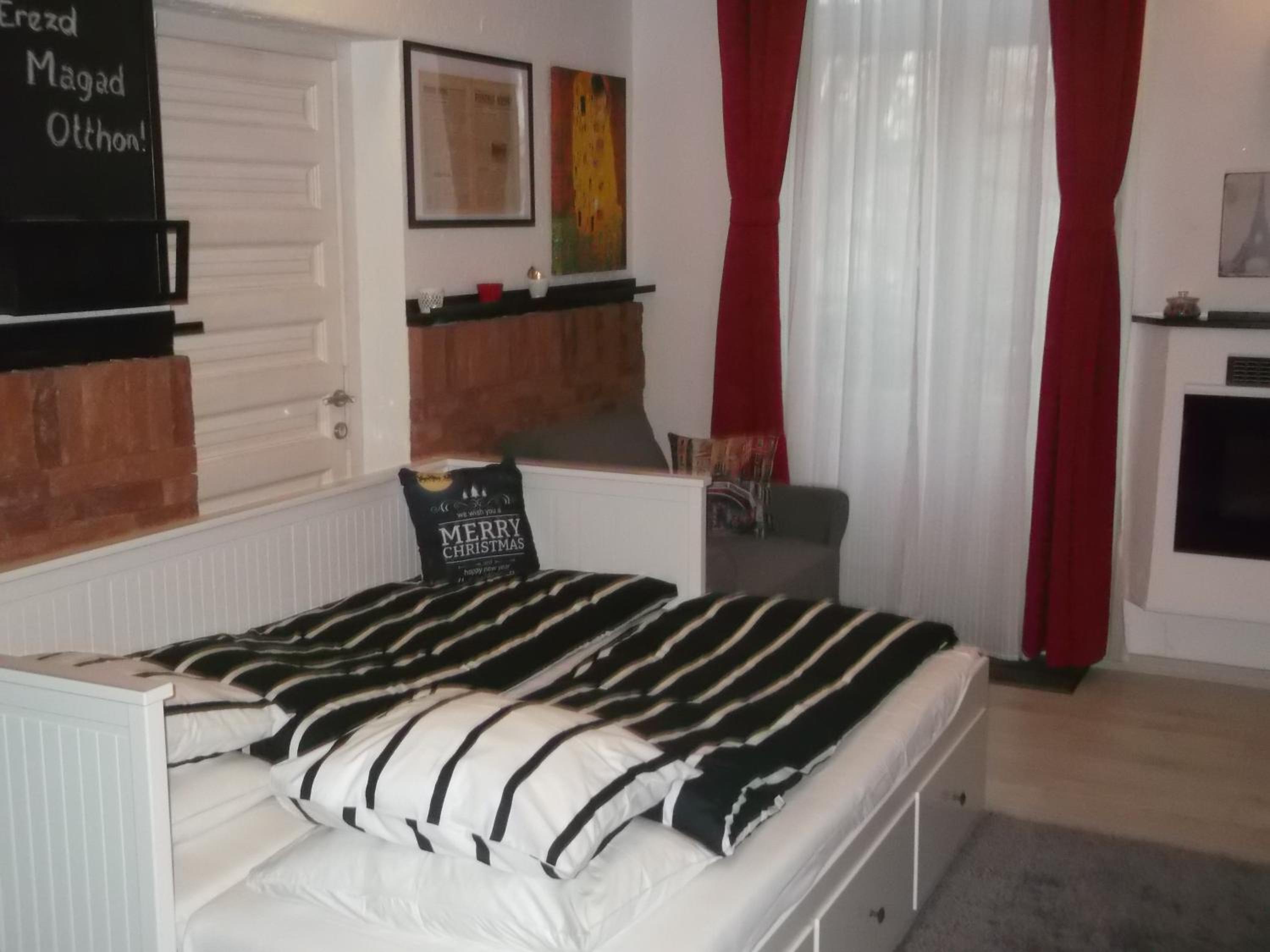 Studio Apartment - Photo 90