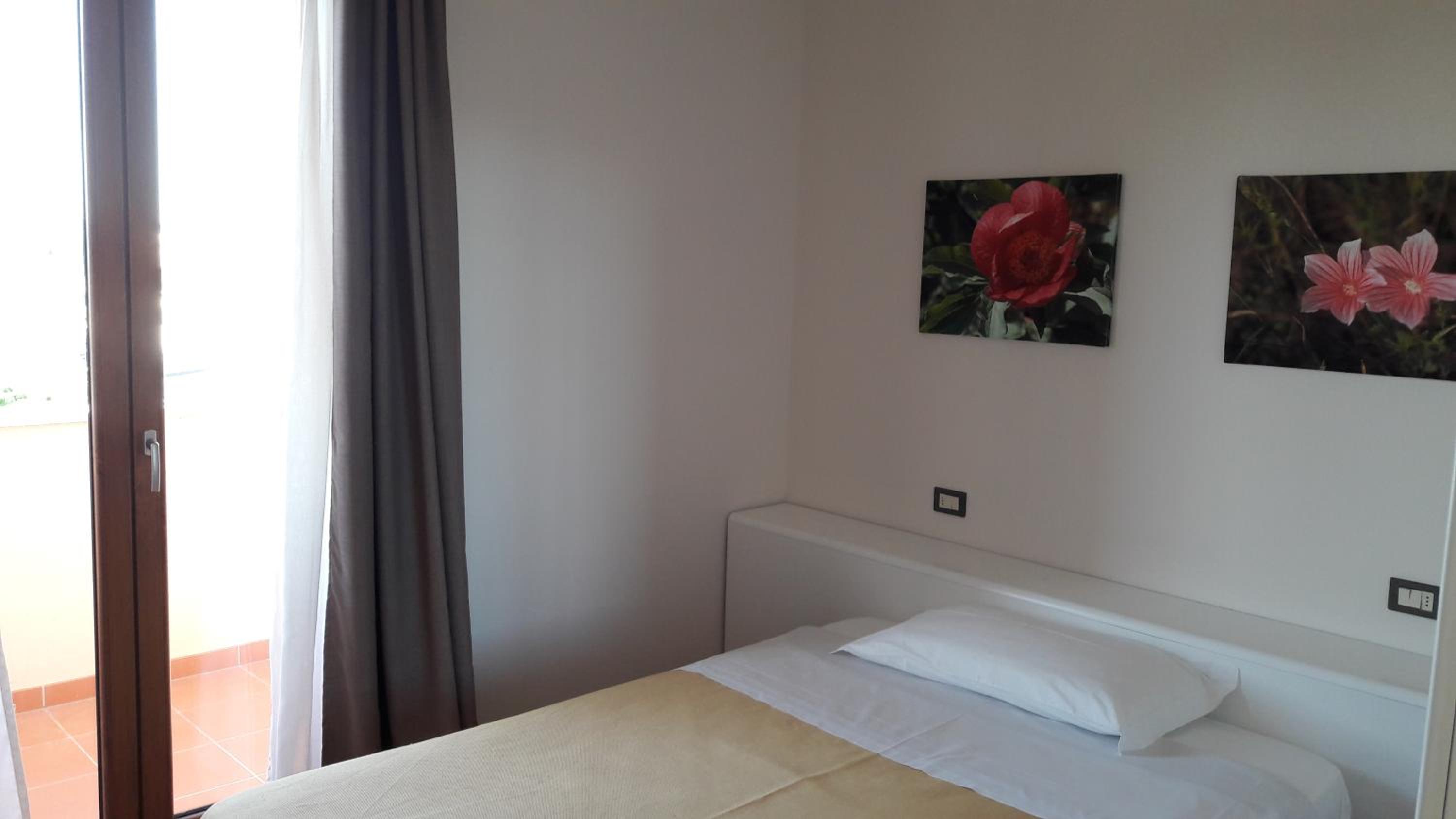 Single Room photo 3