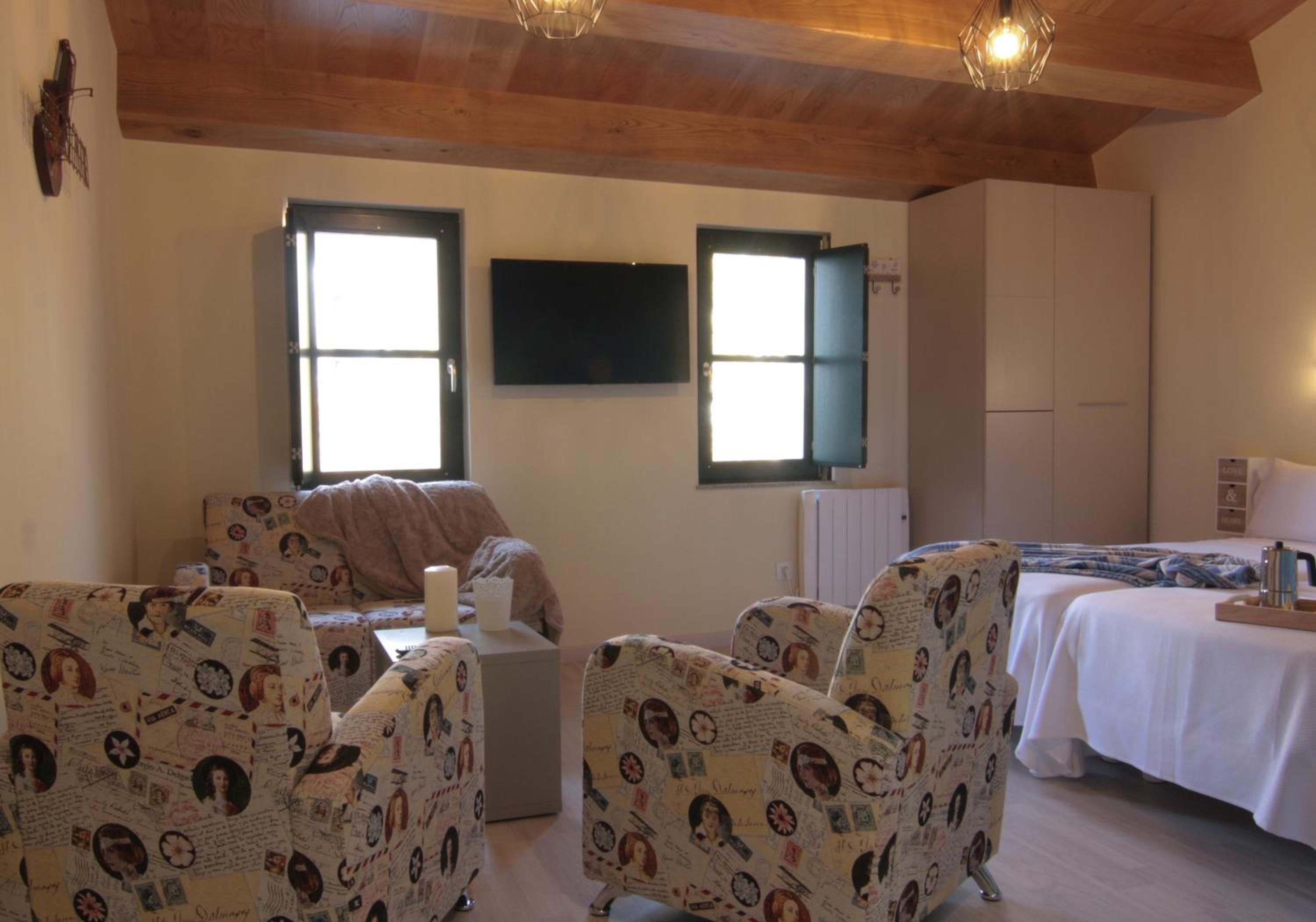 Studio - Split Level