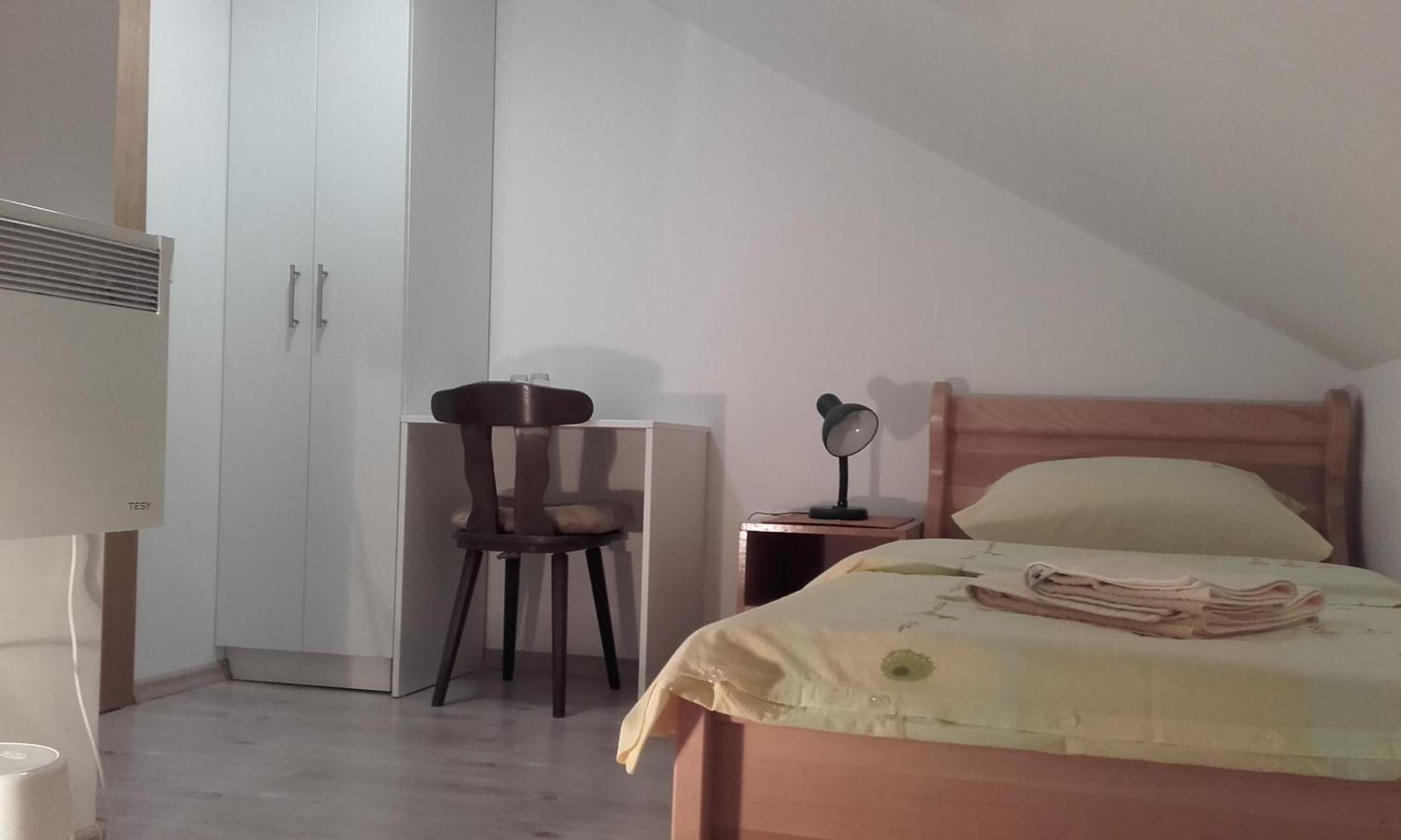 Single Room photo 3