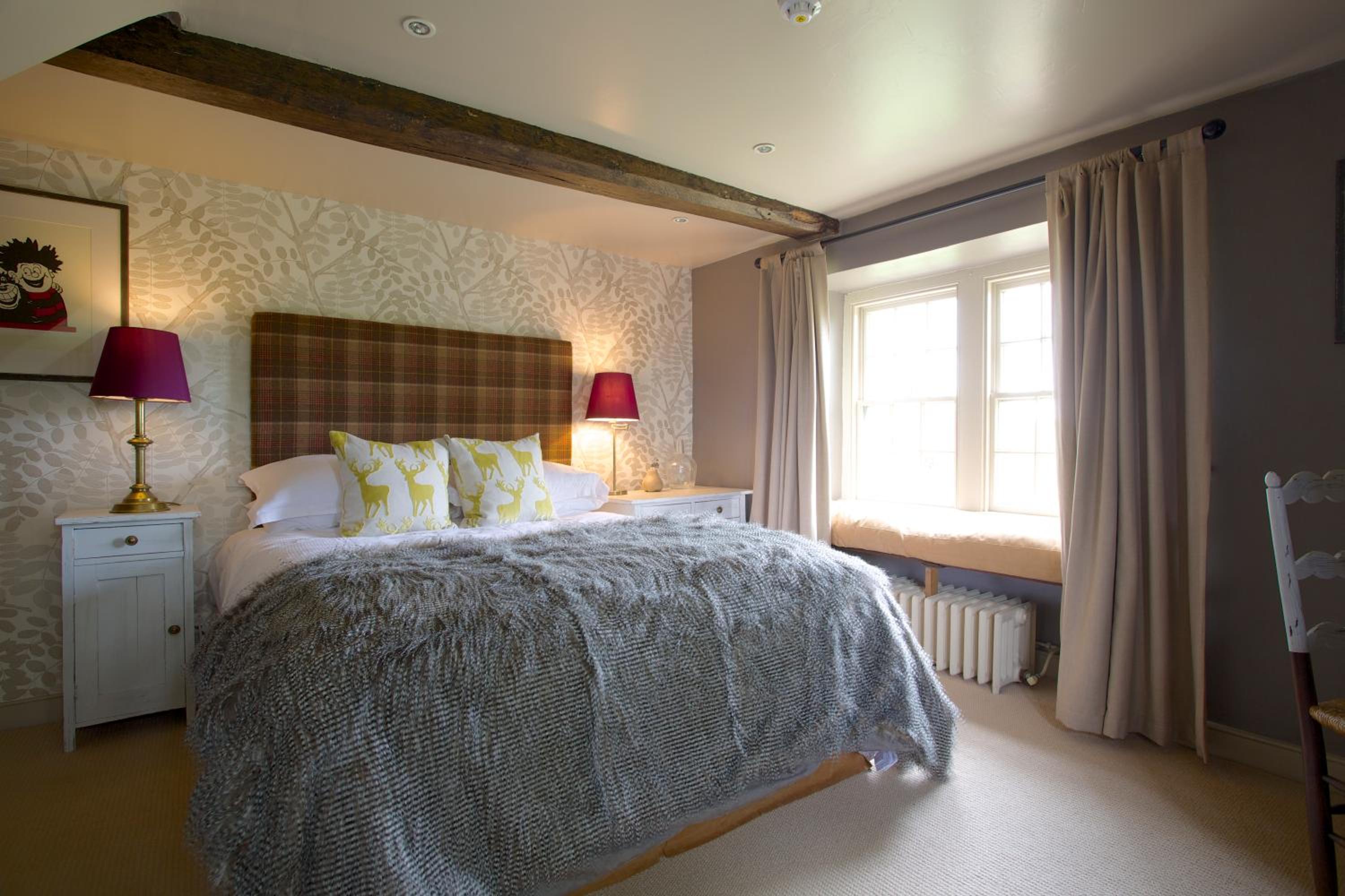 Comice Luxury Double Room with En-Suite - Not Pet Friendly