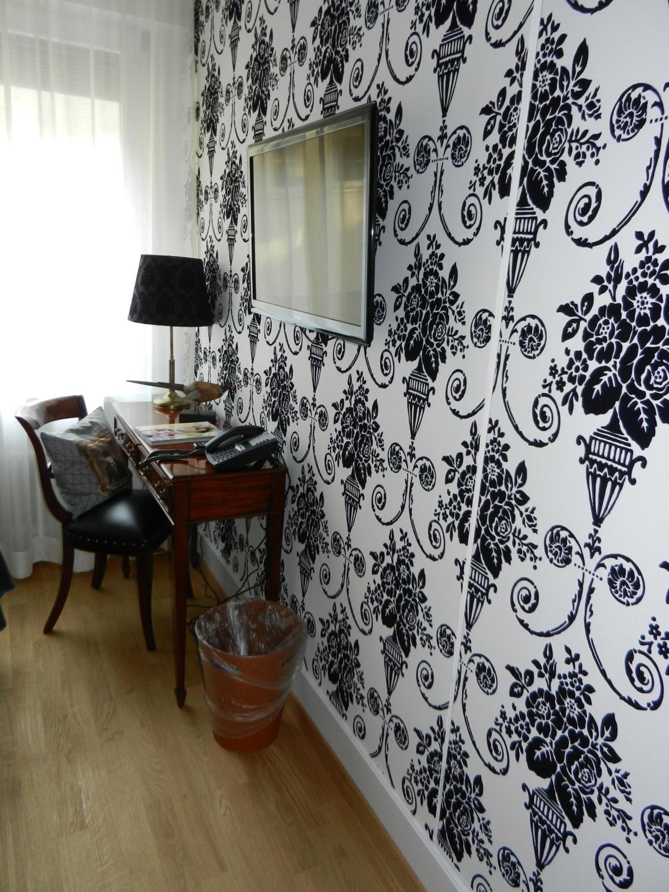 Available room