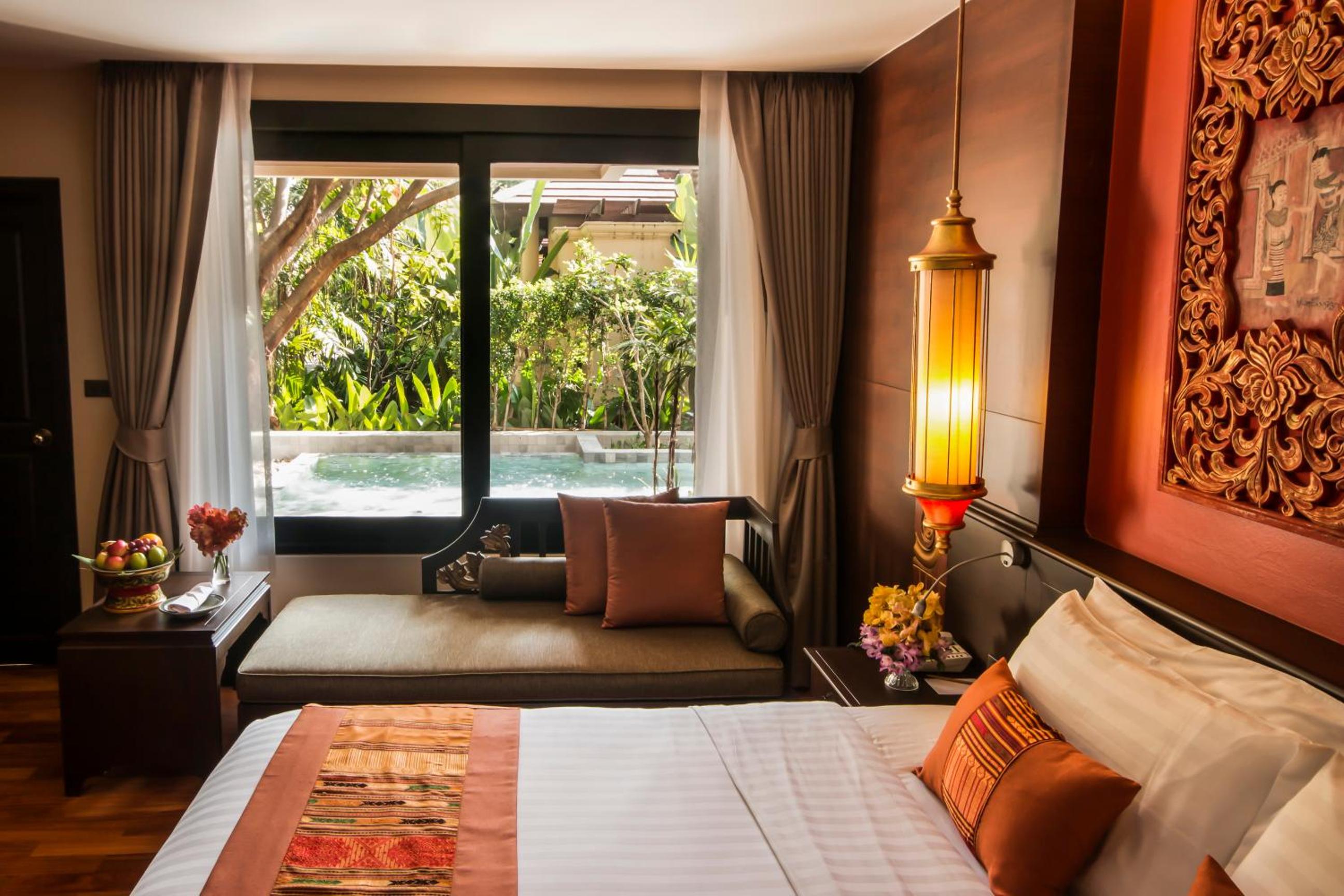 Deluxe Plunge Pool Access Double or Twin - Photo 4