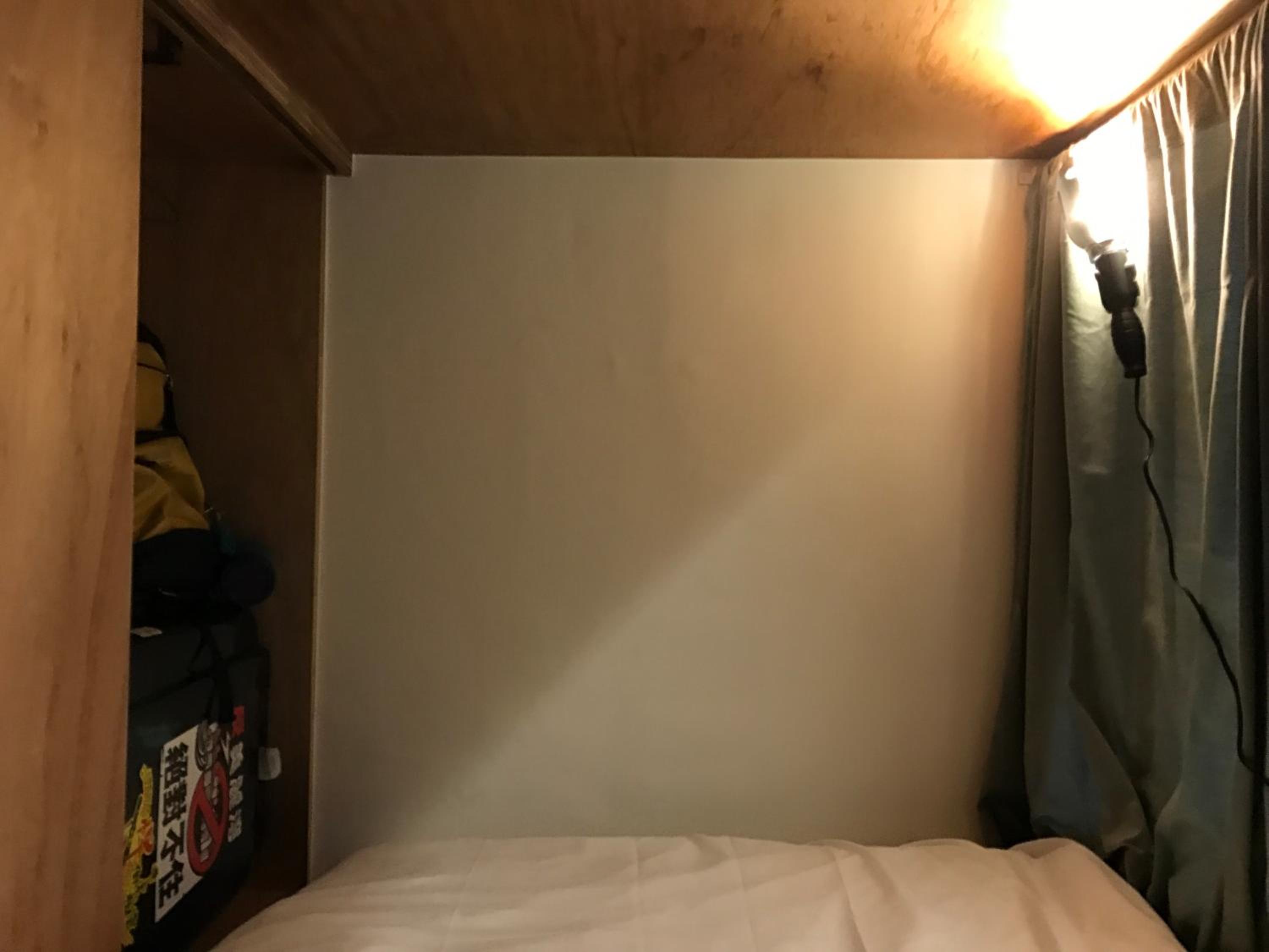 Bed in 6-Bed Female Dormitory Room photo 2