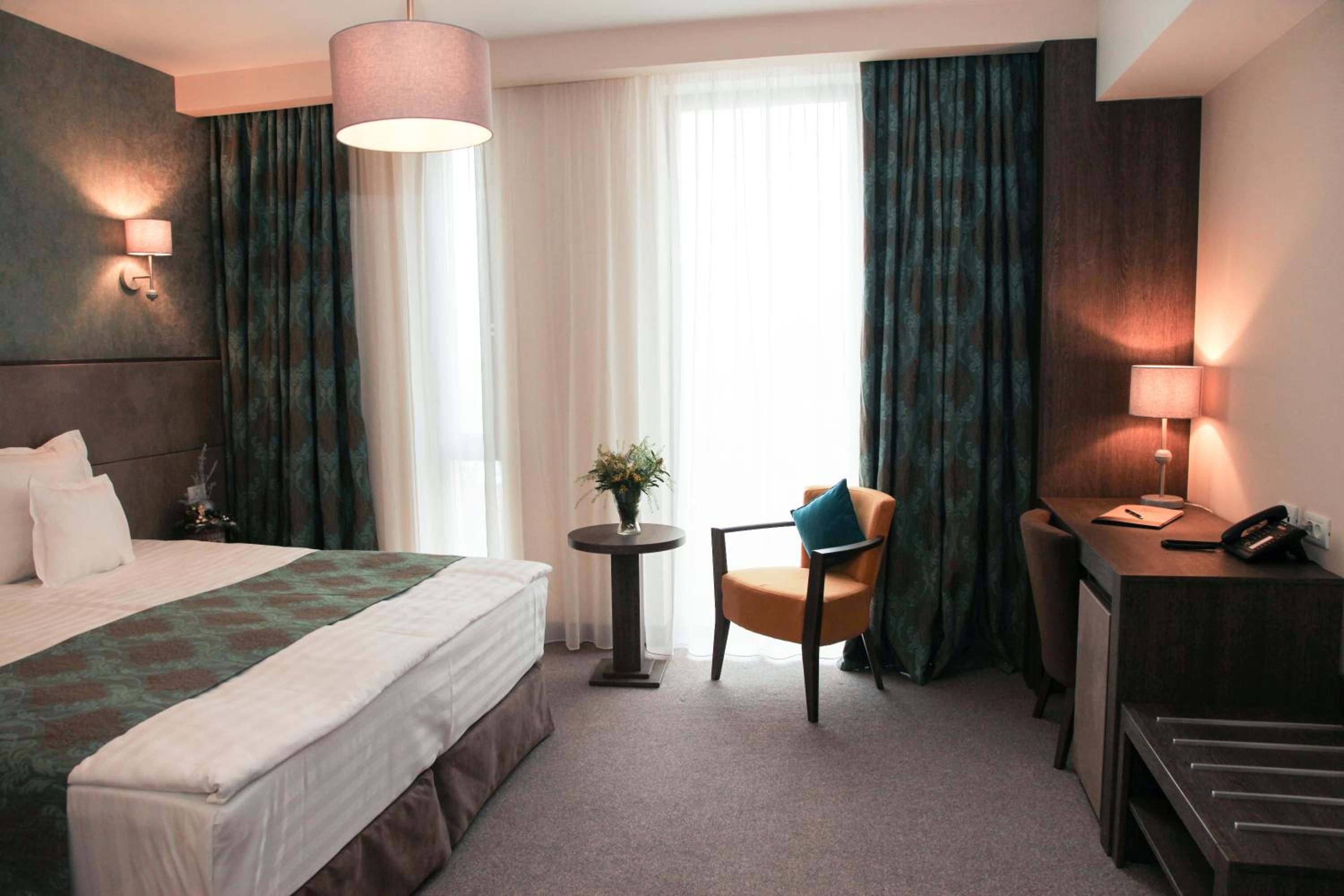 Standard Double Room - Photo 23