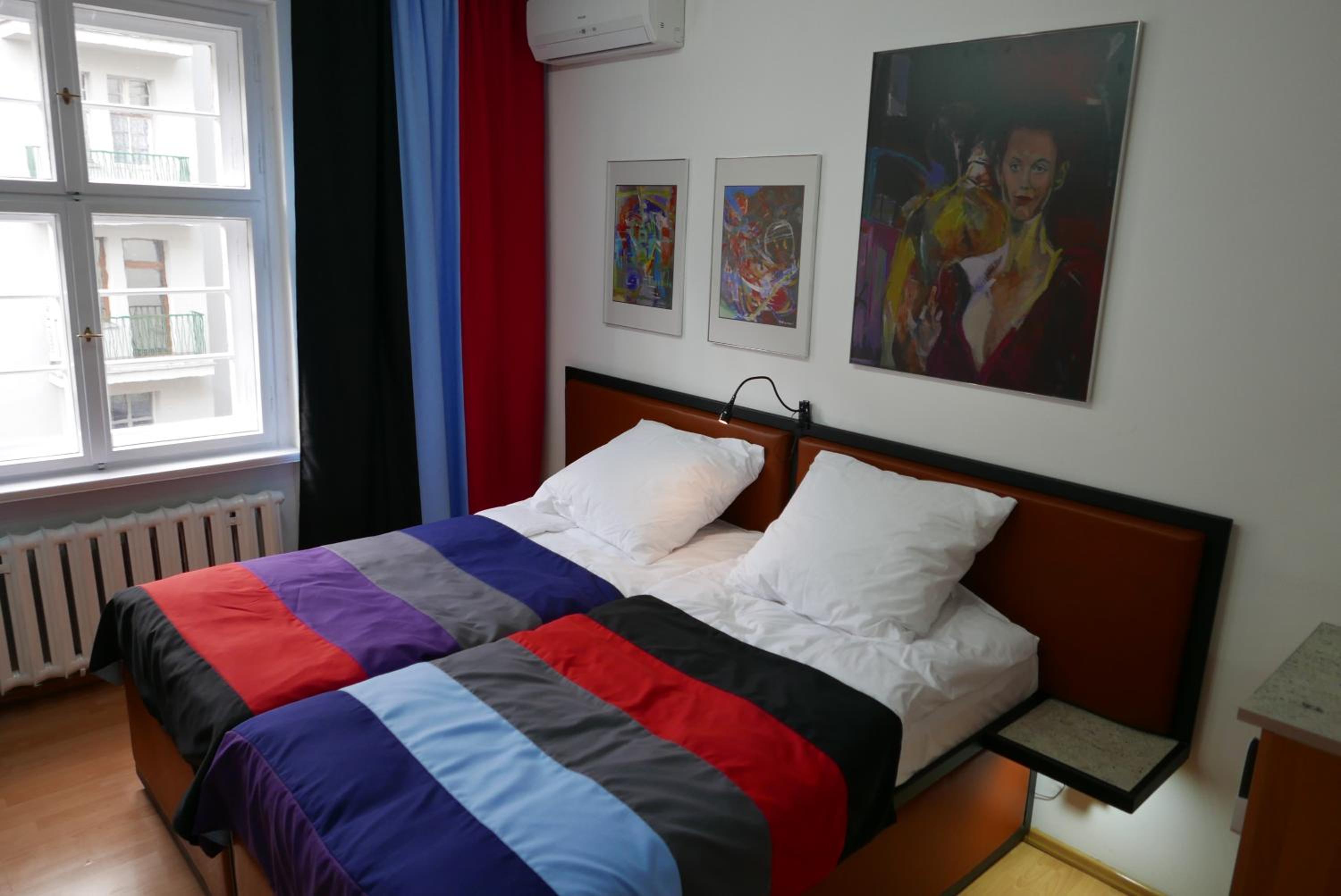 Apartment photo 3