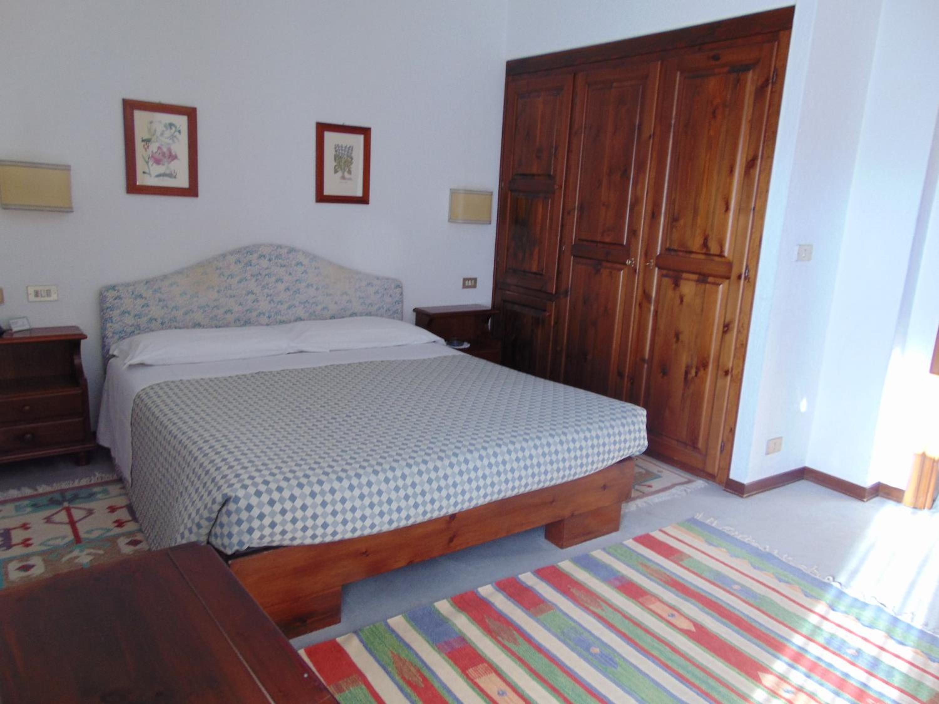Double Room - Photo 4