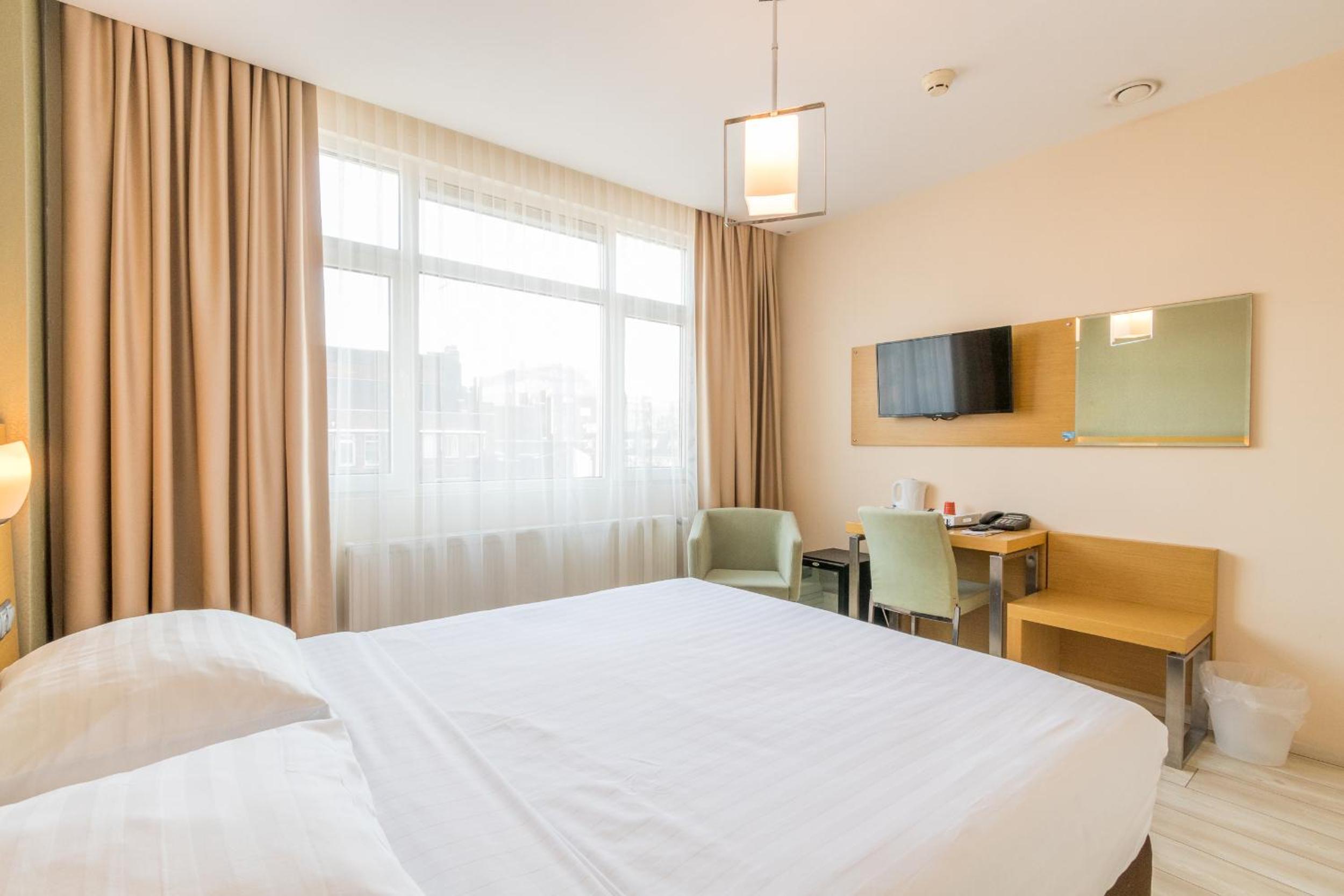 Double Room - Photo 6