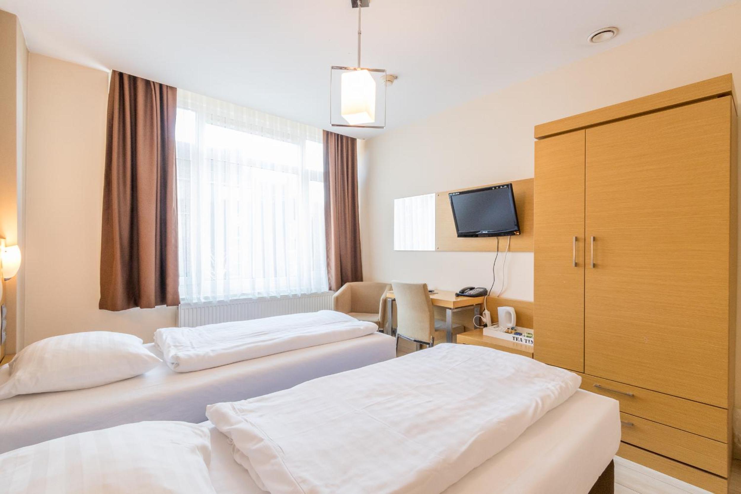 Double or Twin Room - Photo 1