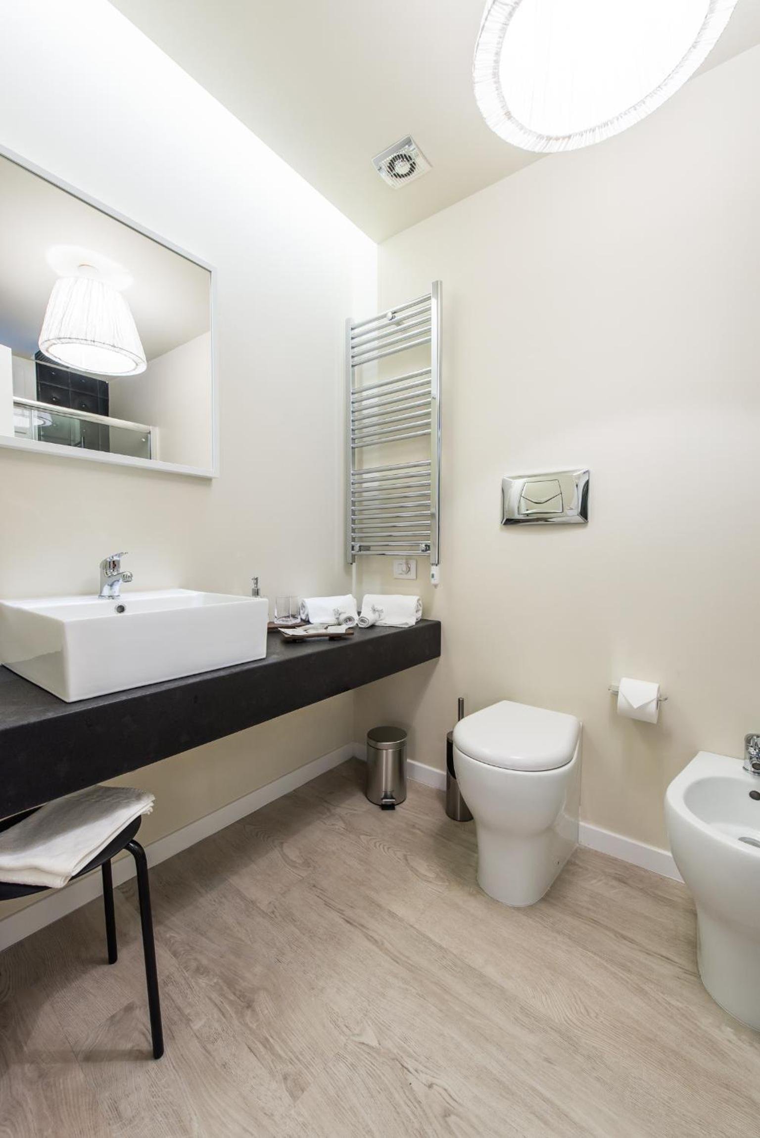 Standard Double Room - Photo 6