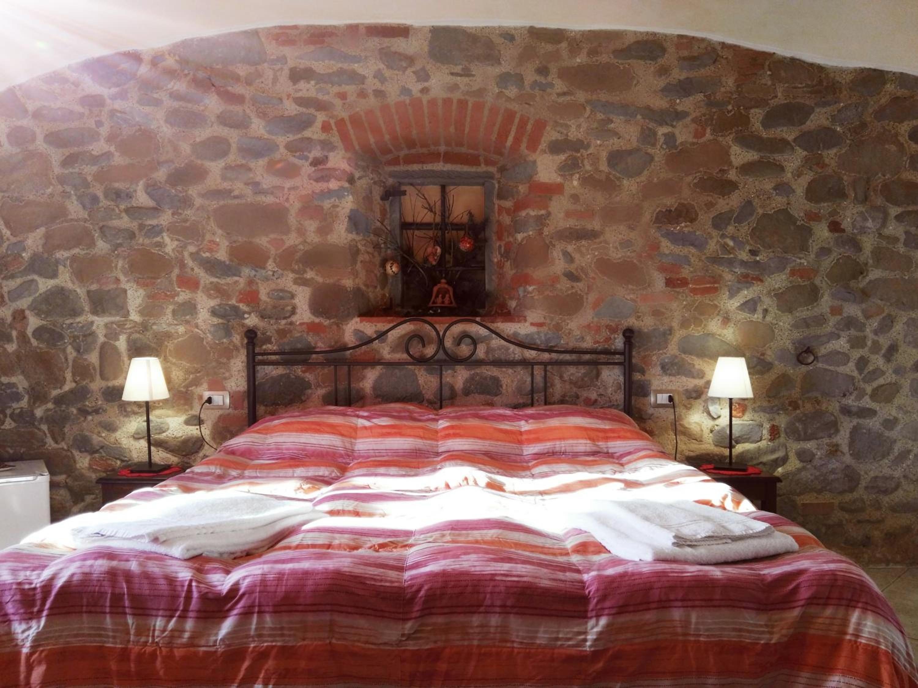 Double Room - Photo 18