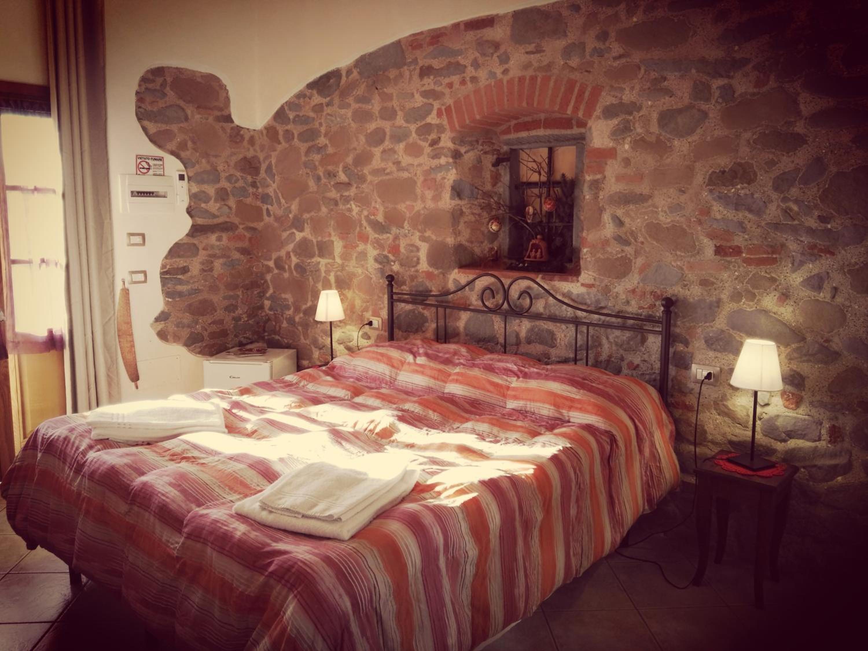 Double Room - Photo 3