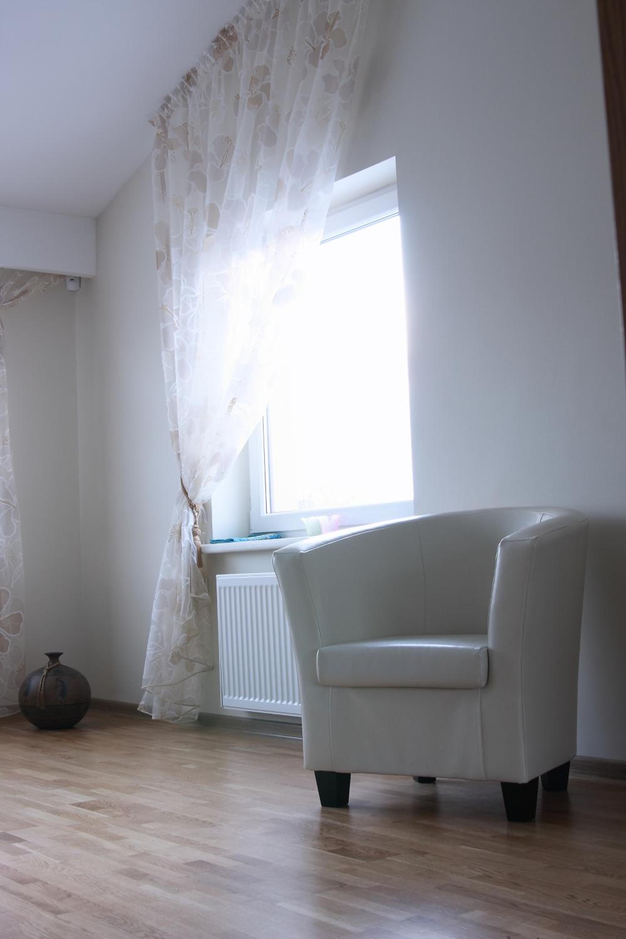 Three-Bedroom Apartment - Photo 6