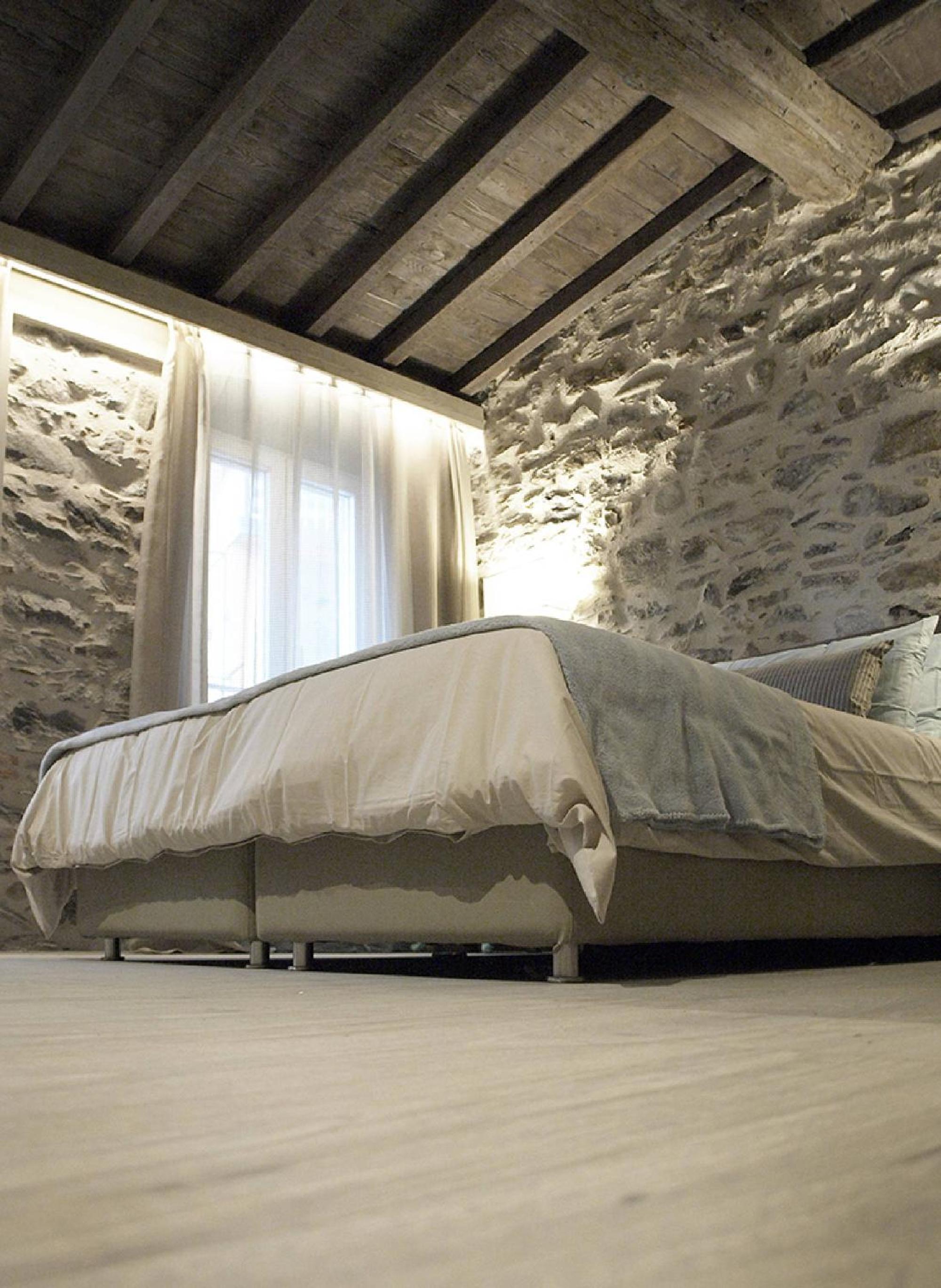Double or Twin Room with Side Sea View