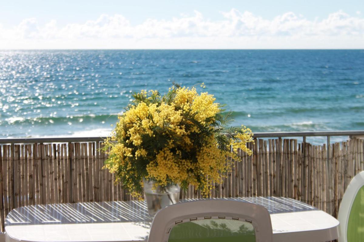 Apartment with Sea View photo 1