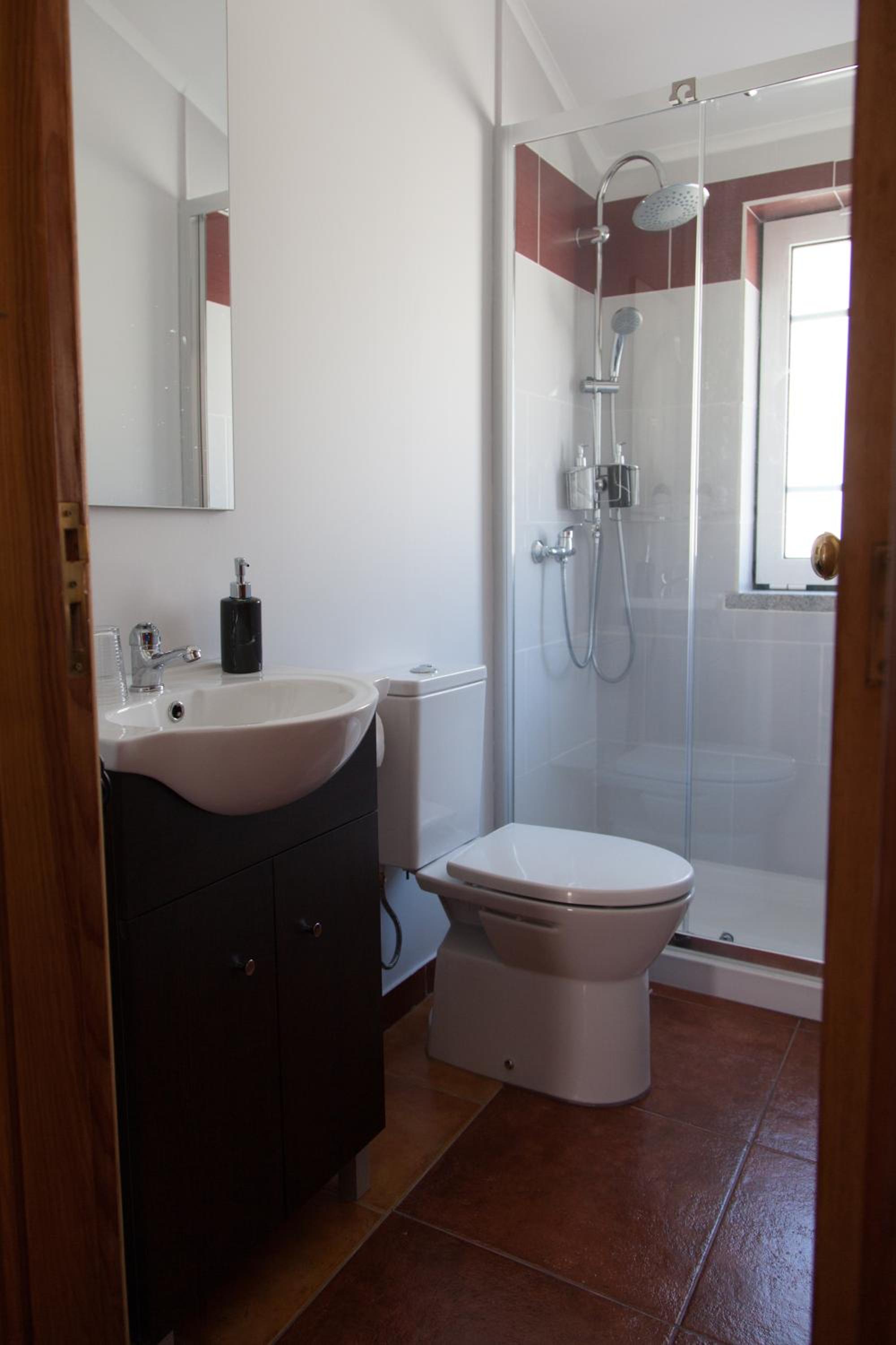 Standard Double or Twin Room photo 3
