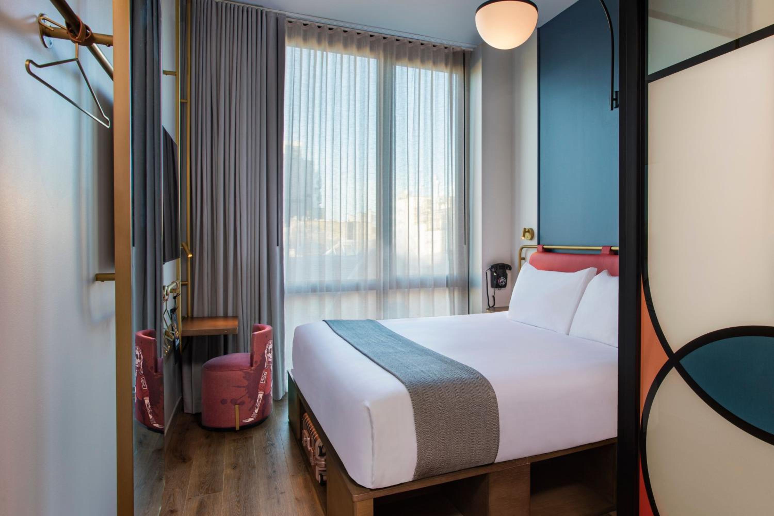 King Room - Hearing Accessible