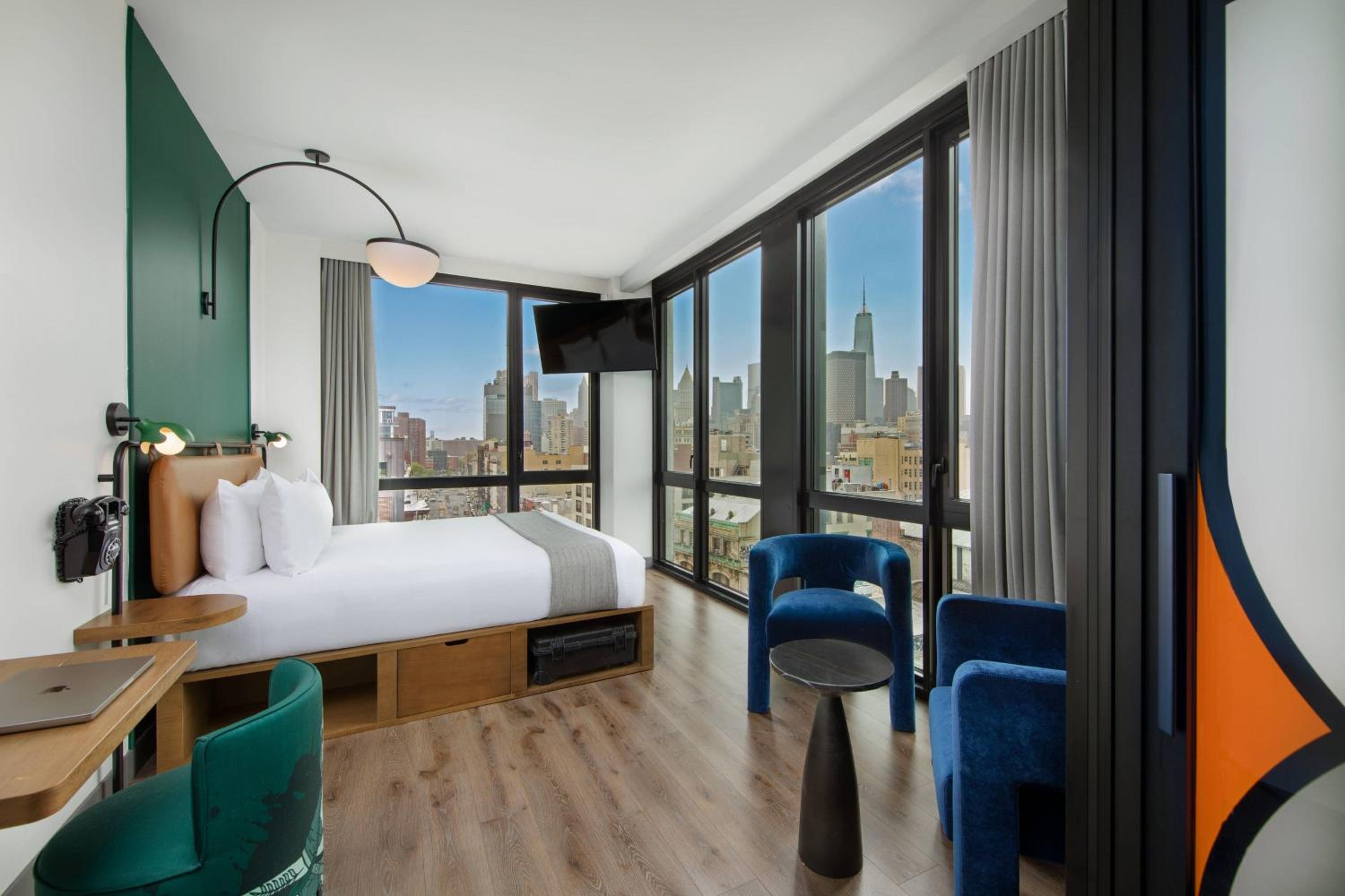 Larger King Room with Landmark View