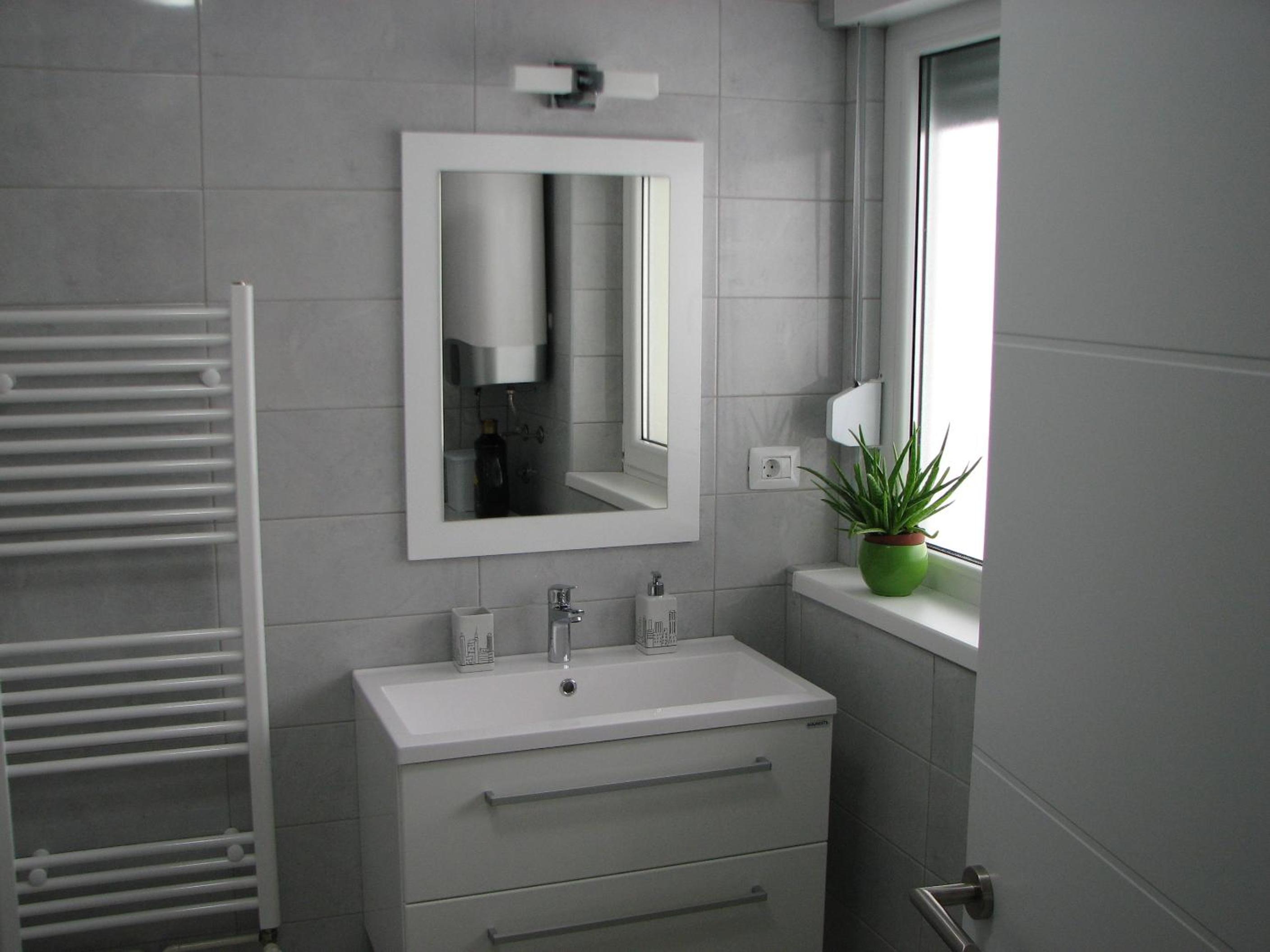 Deluxe Double Room - Photo 8
