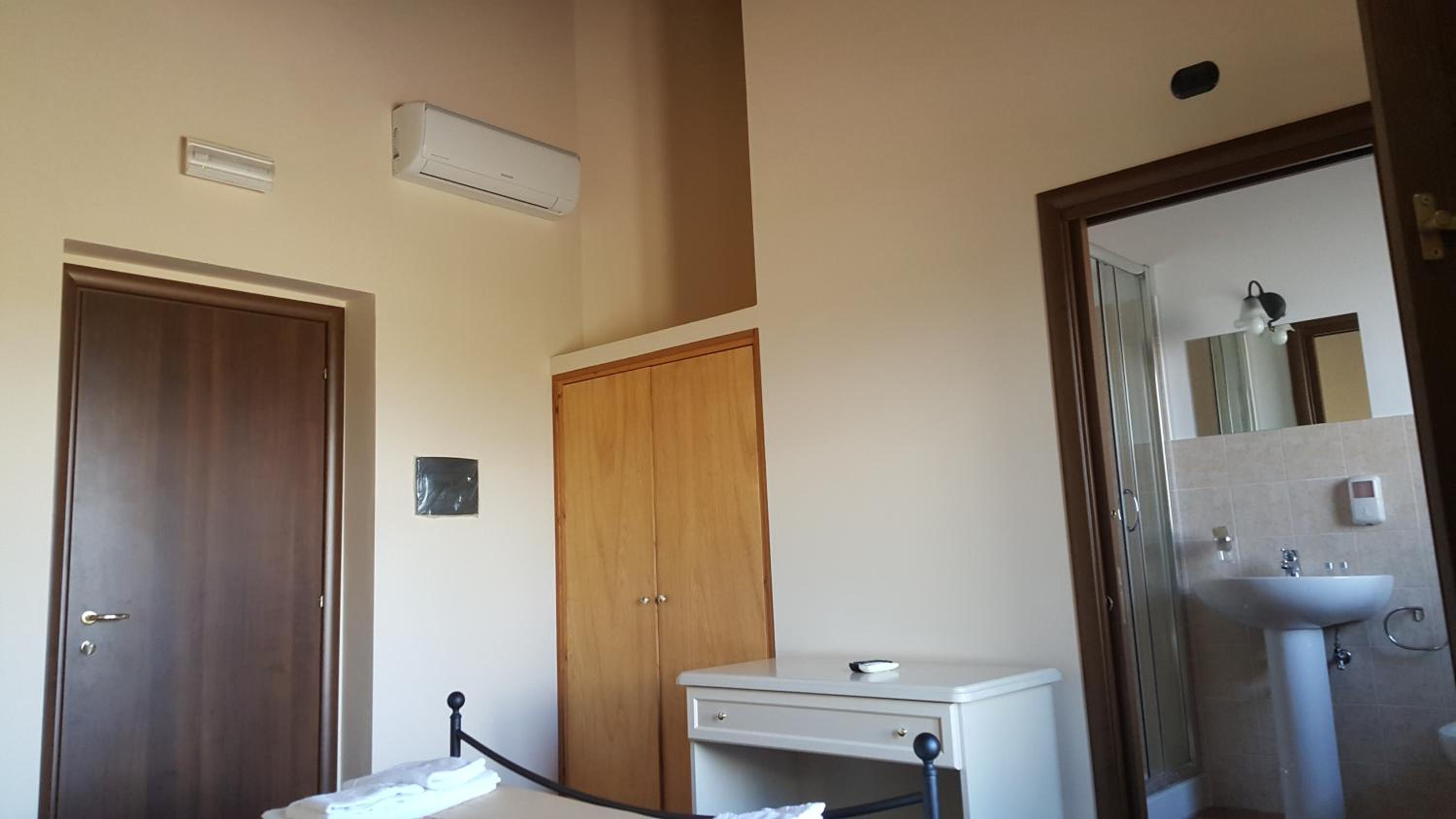 Twin Room photo 1