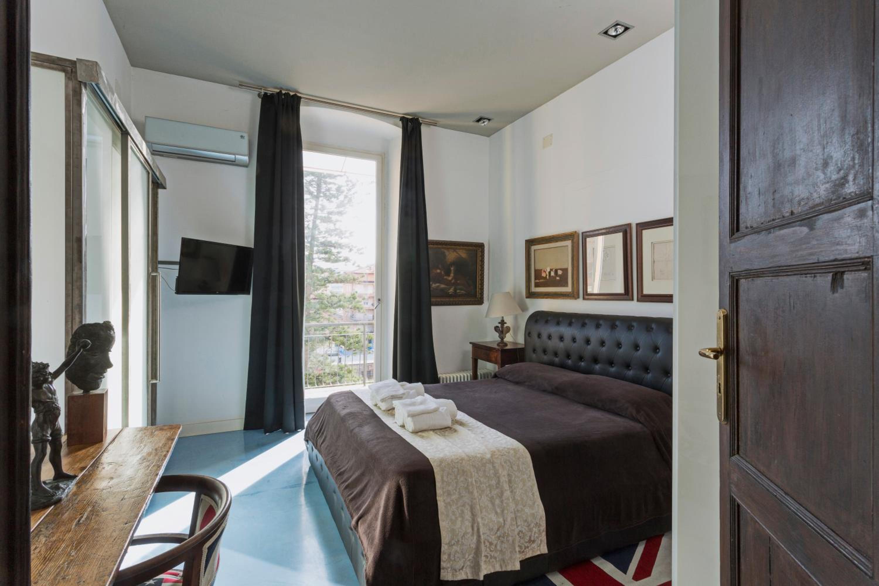 Deluxe Double Room - Photo 5