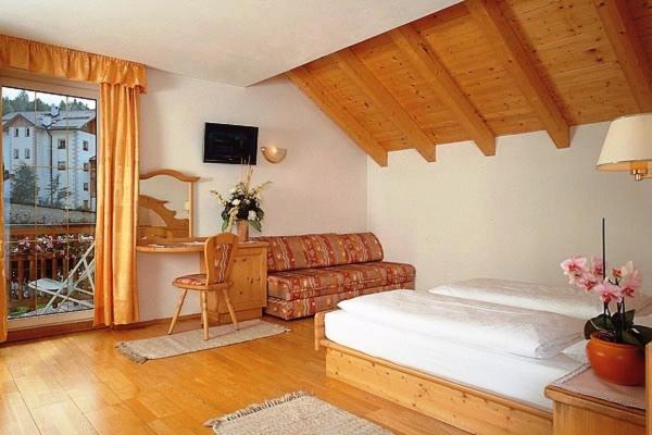 Quadruple Room with Balcony photo 1