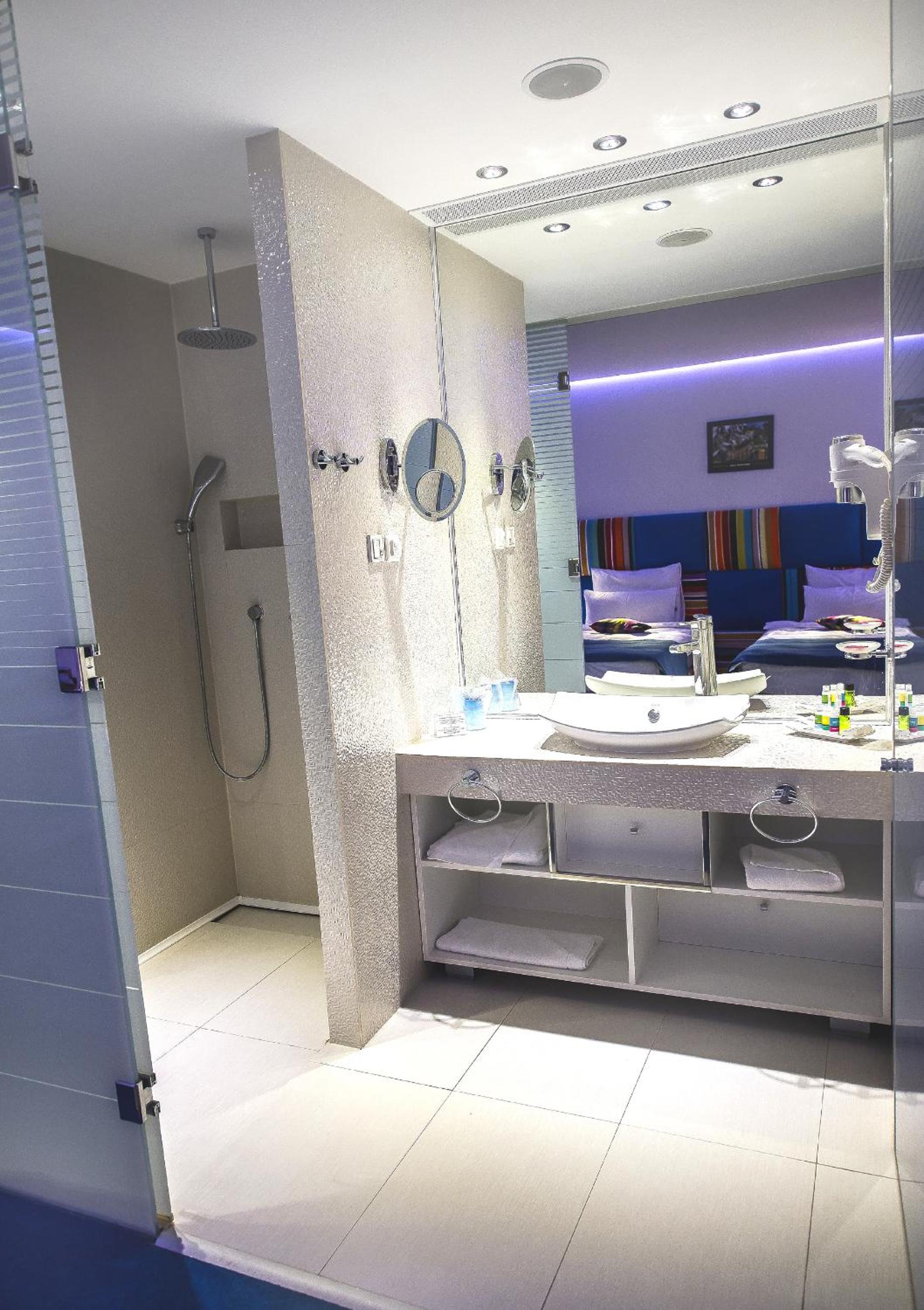 Superior Twin Room photo 2