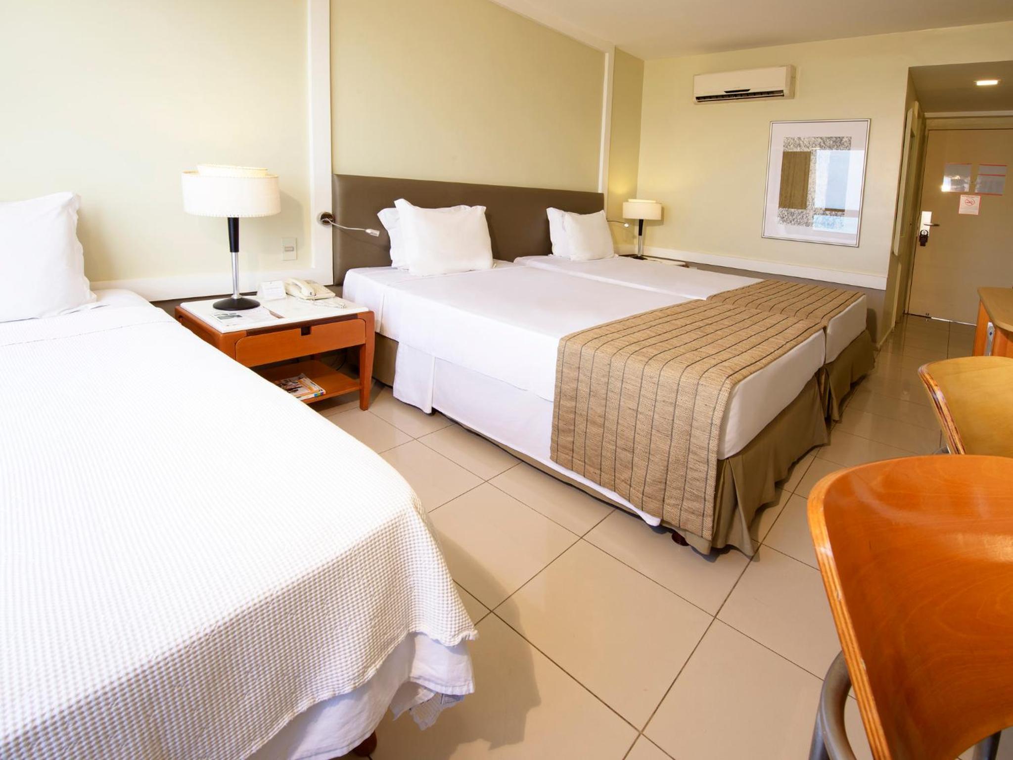 Deluxe Triple Room With Sea View