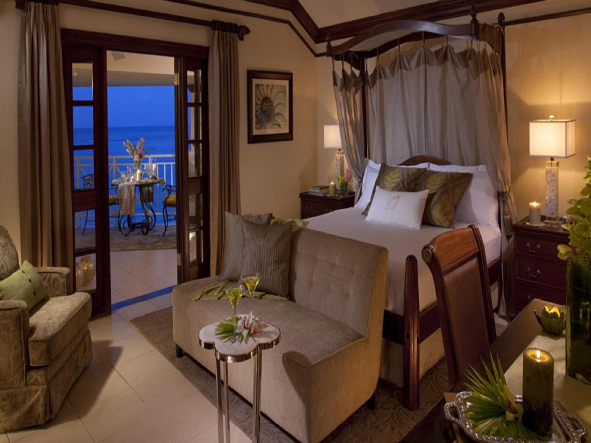 Grand Duchess Oceanfront Veranda Butler Suite